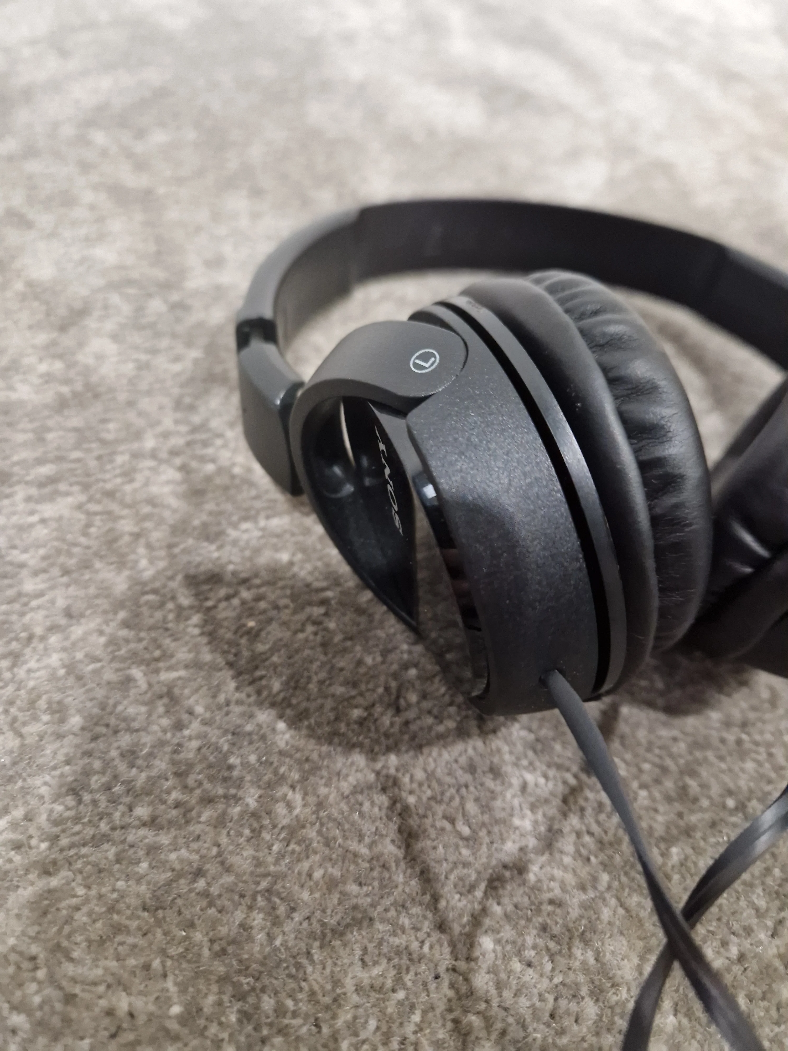 Sony ZX310AP On-Ear black headphones - Excellent - Image 3