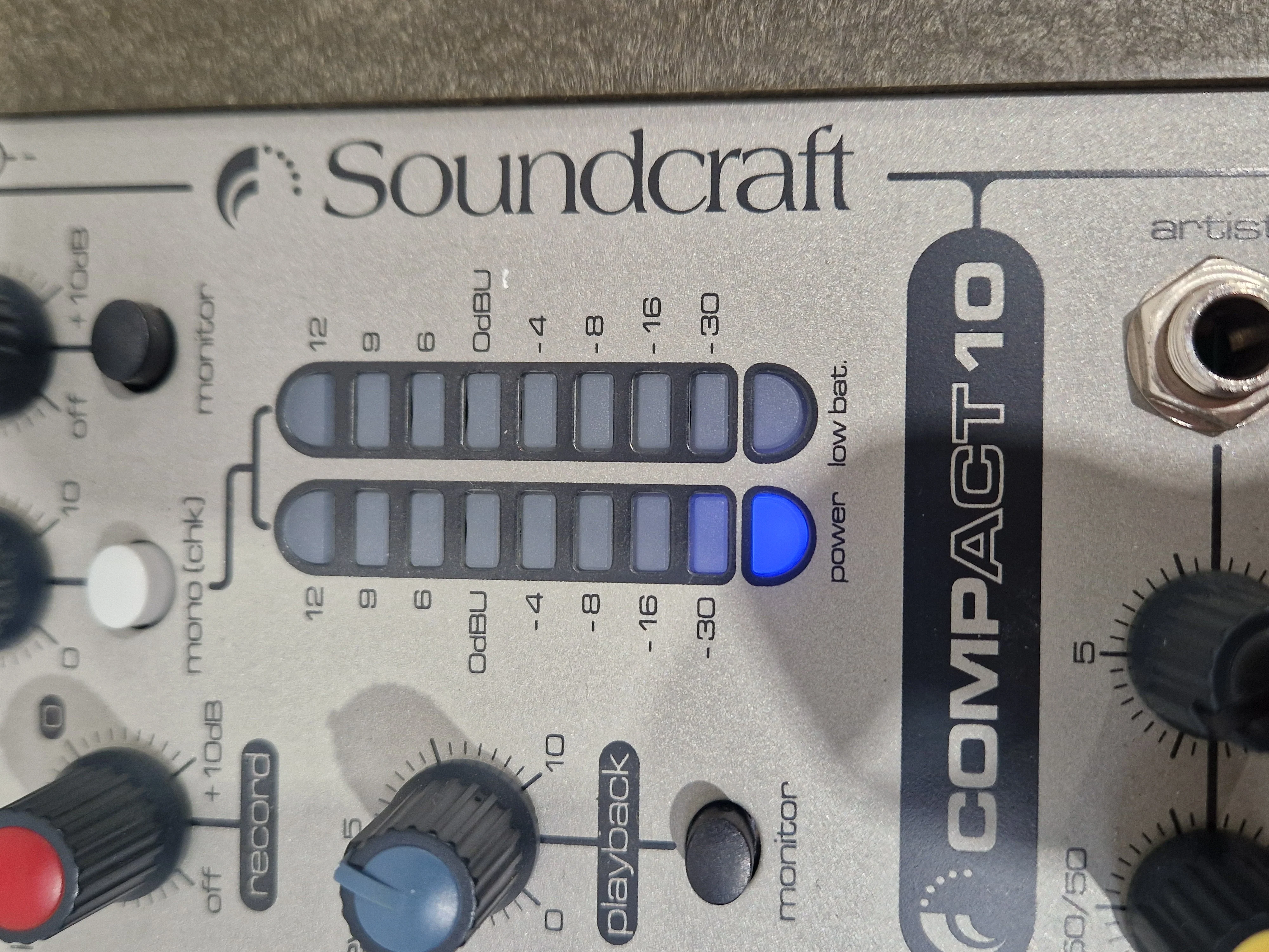 Soundcraft Compact 10 Mixer - 10 Channels, Compact Design - Very Good w/ Power Supply & Manuals - Image 10