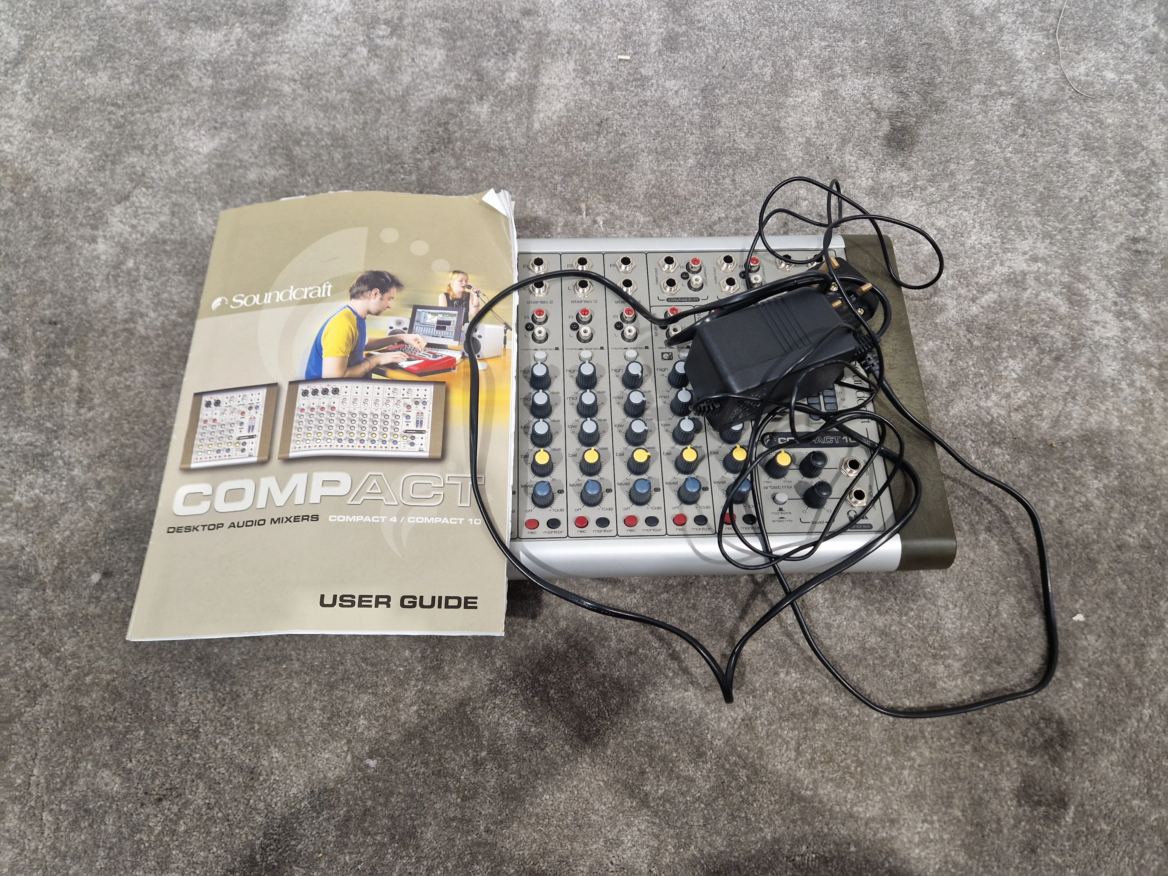 Soundcraft Compact 10 Mixer - 10 Channels, Compact Design - Very Good w/ Power Supply & Manuals - Image 11