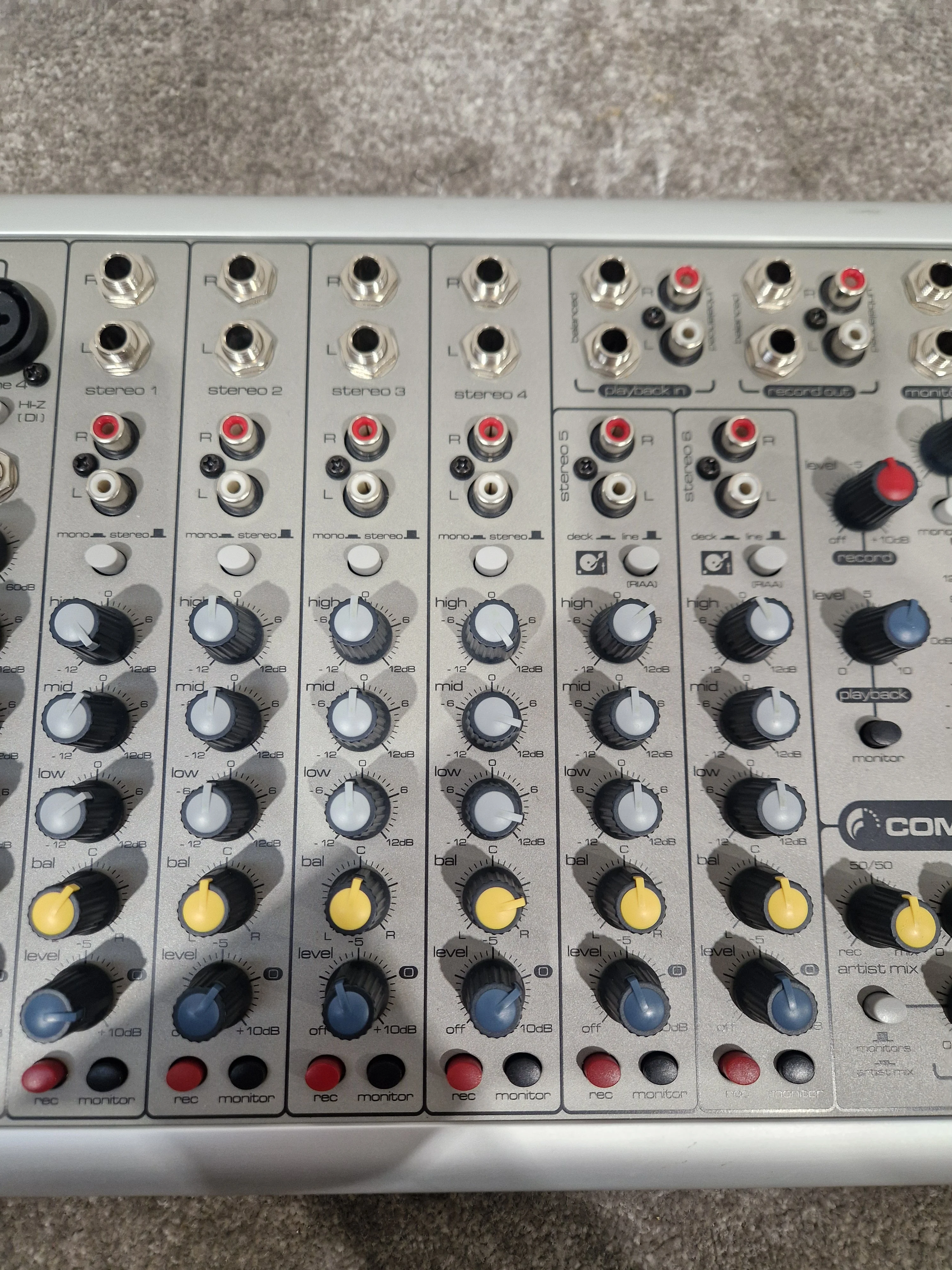 Soundcraft Compact 10 Mixer - 10 Channels, Compact Design - Very Good w/ Power Supply & Manuals - Image 6