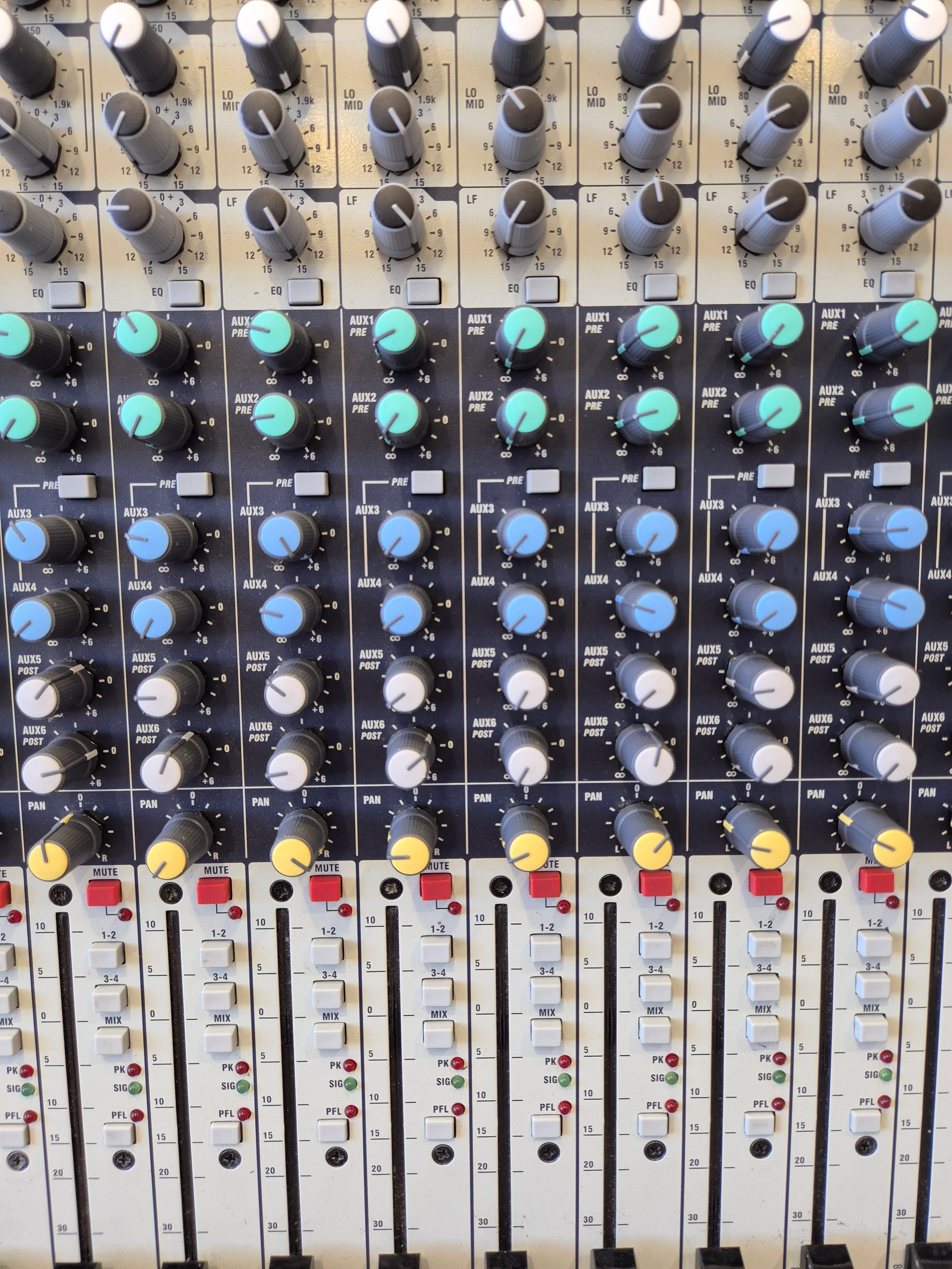 Soundcraft GB2 16 Channel Mixer - Excellent Condition - Image 8