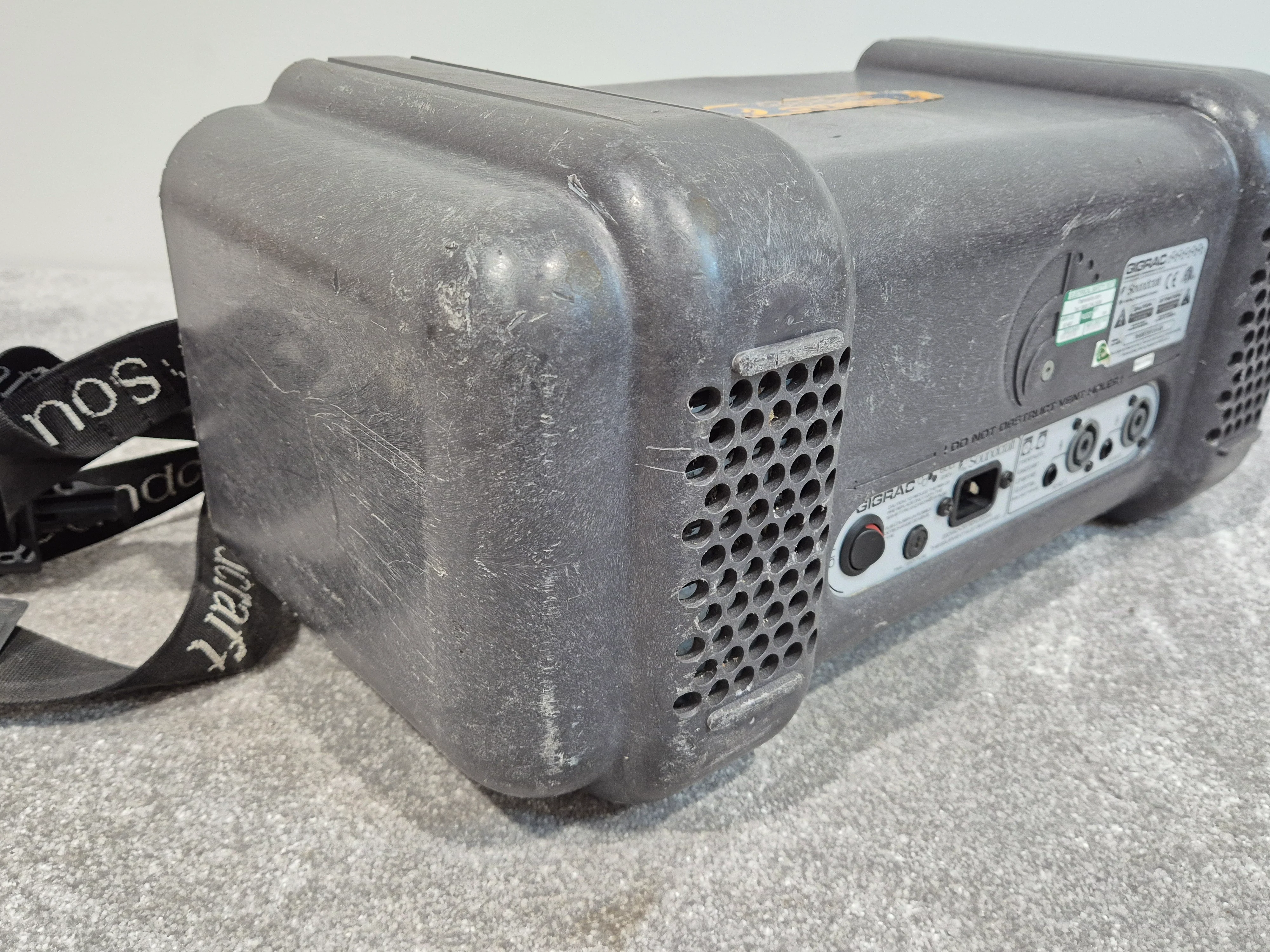 Soundcraft GigRac 600 Mixer - Integrated Mixer/Amplifier - Image 6