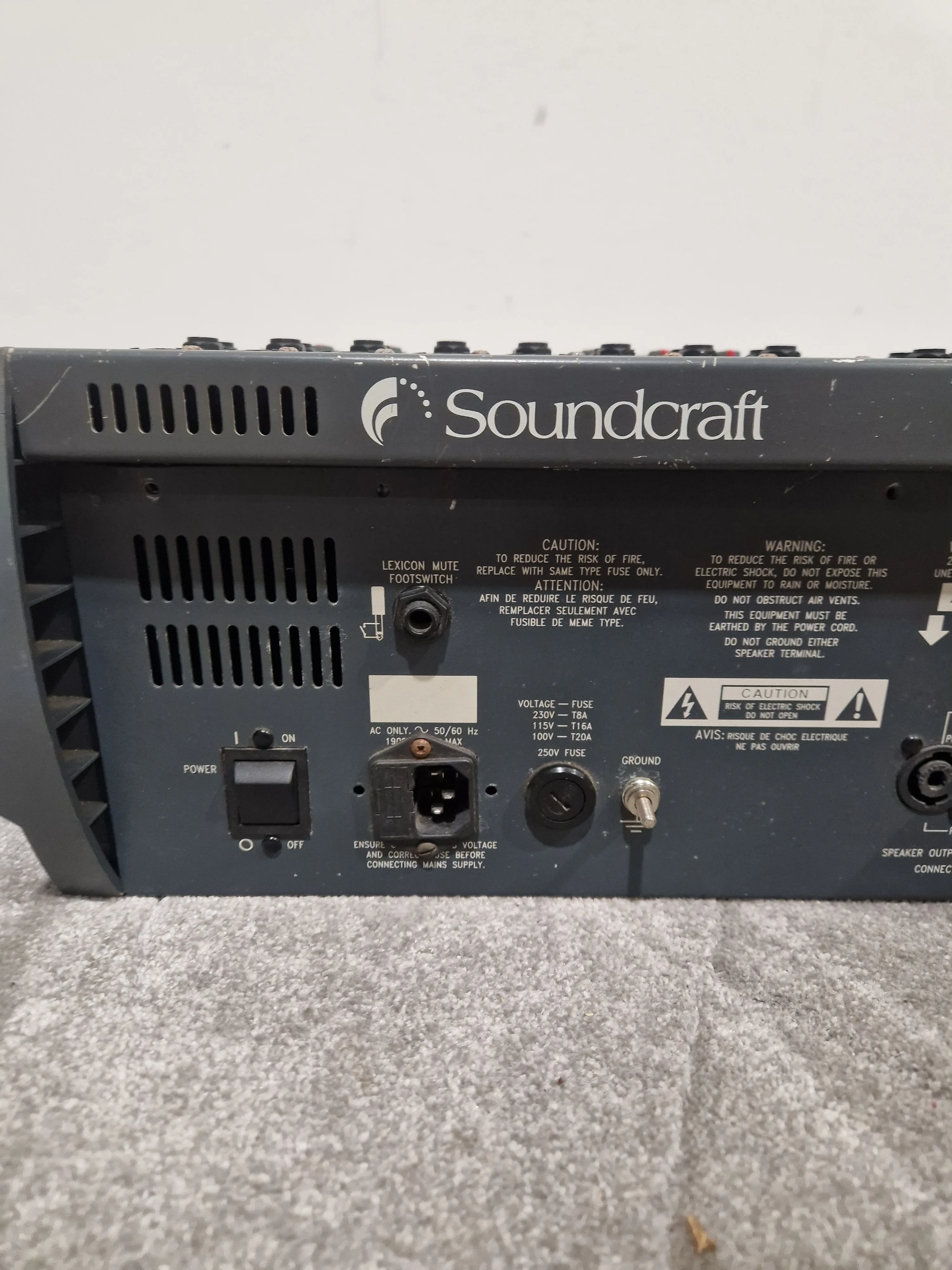 Soundcraft Spirit Powerstation 1200 - Powered Mixer - Good w/ Hard Case - Image 2