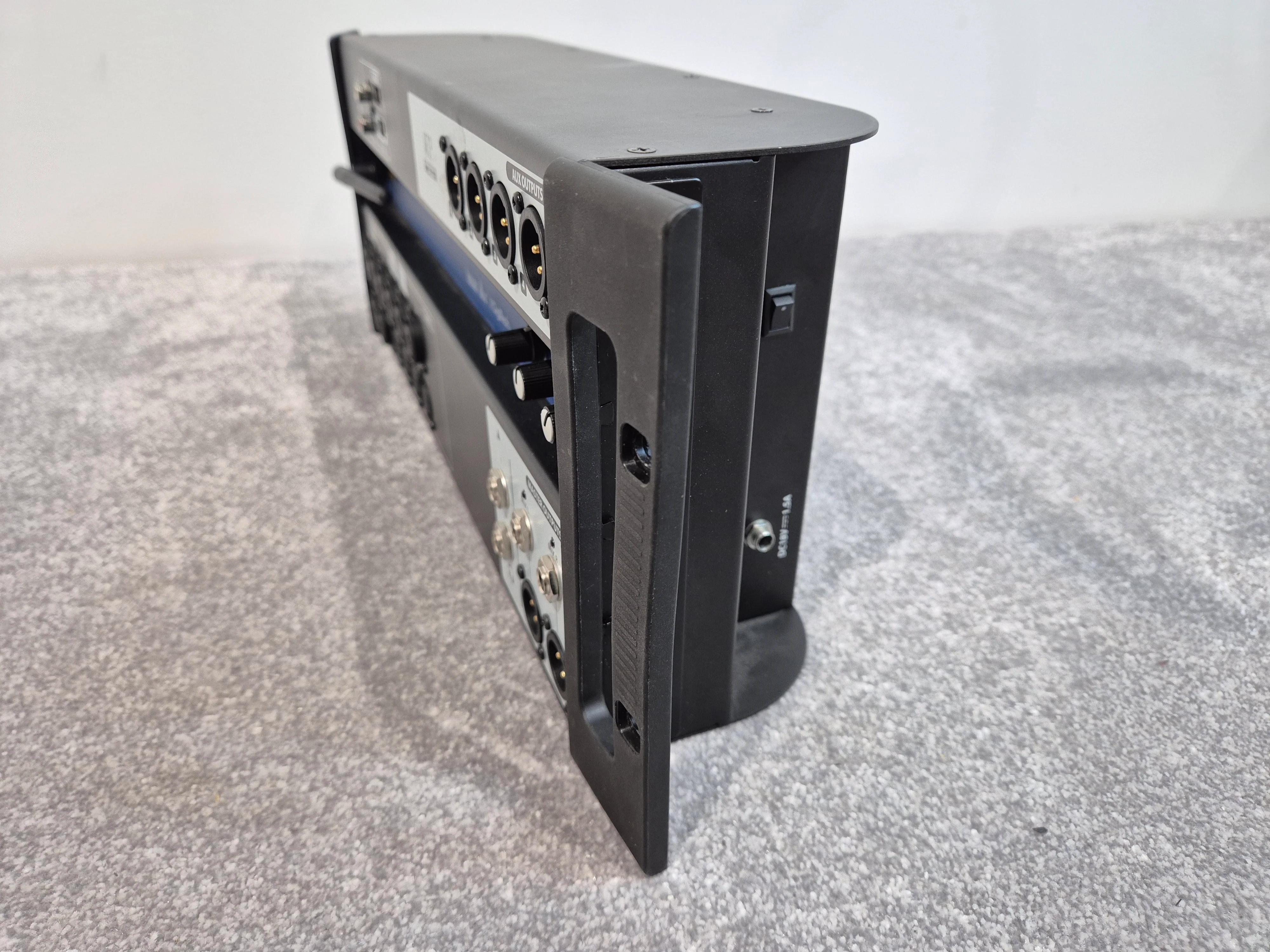 Soundcraft Ui16 - Digital Rack Mixer - WiFi - Image 8