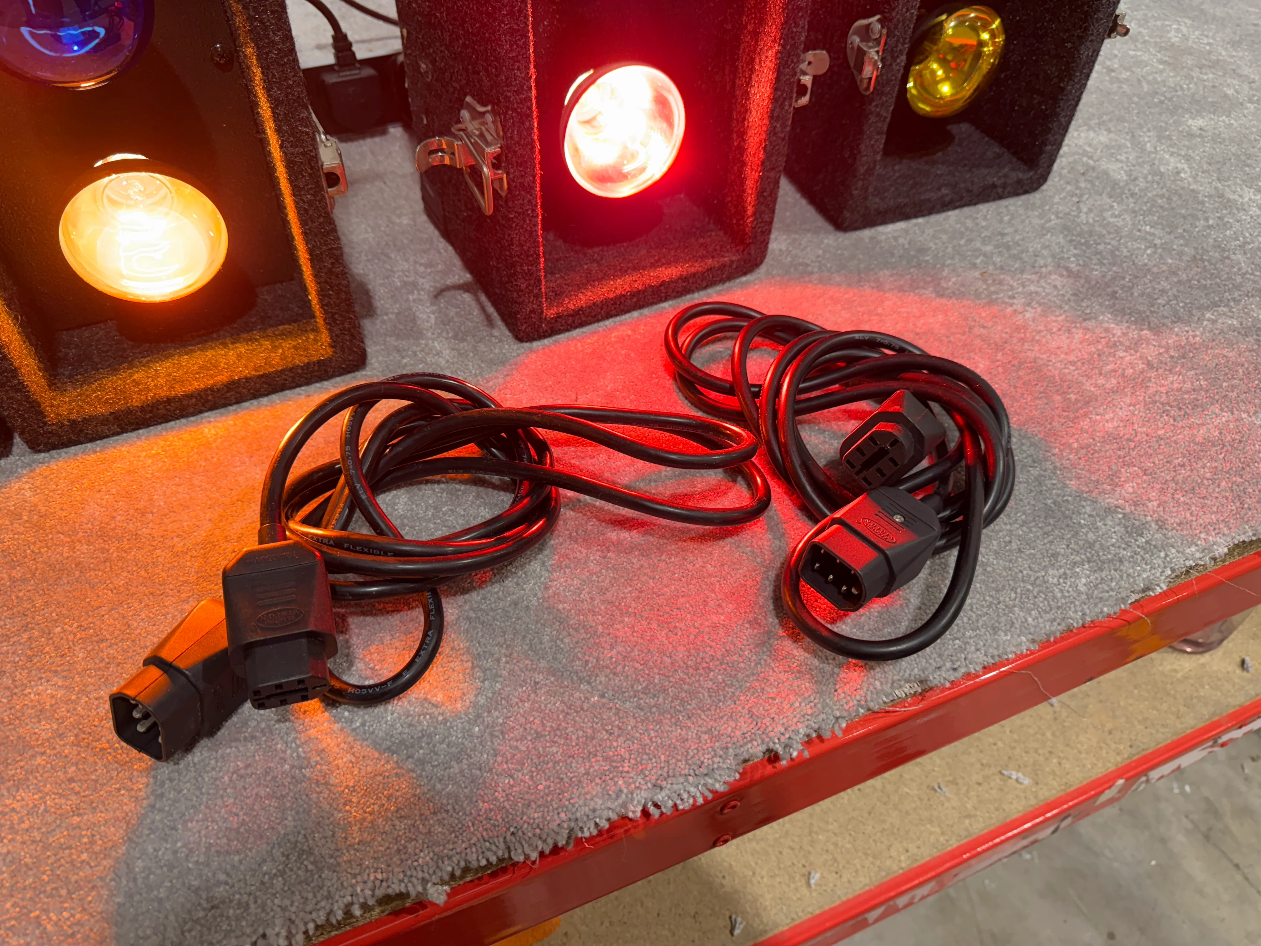 SoundLAB G005FB Disco Lights / Stage Lights Set with Spare Bulbs - Image 8