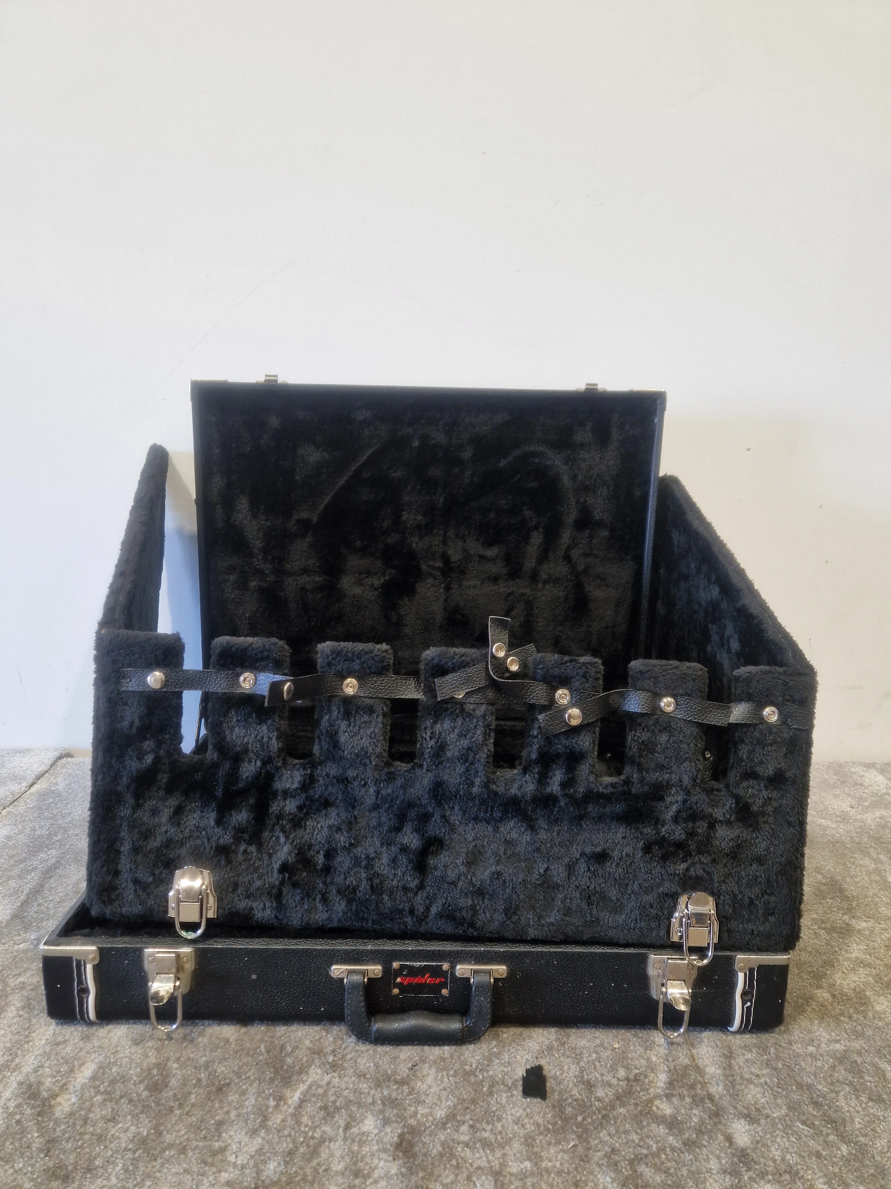 Spider 6 Guitar Rack Case – Guitar Rack Case - Good - Image 11