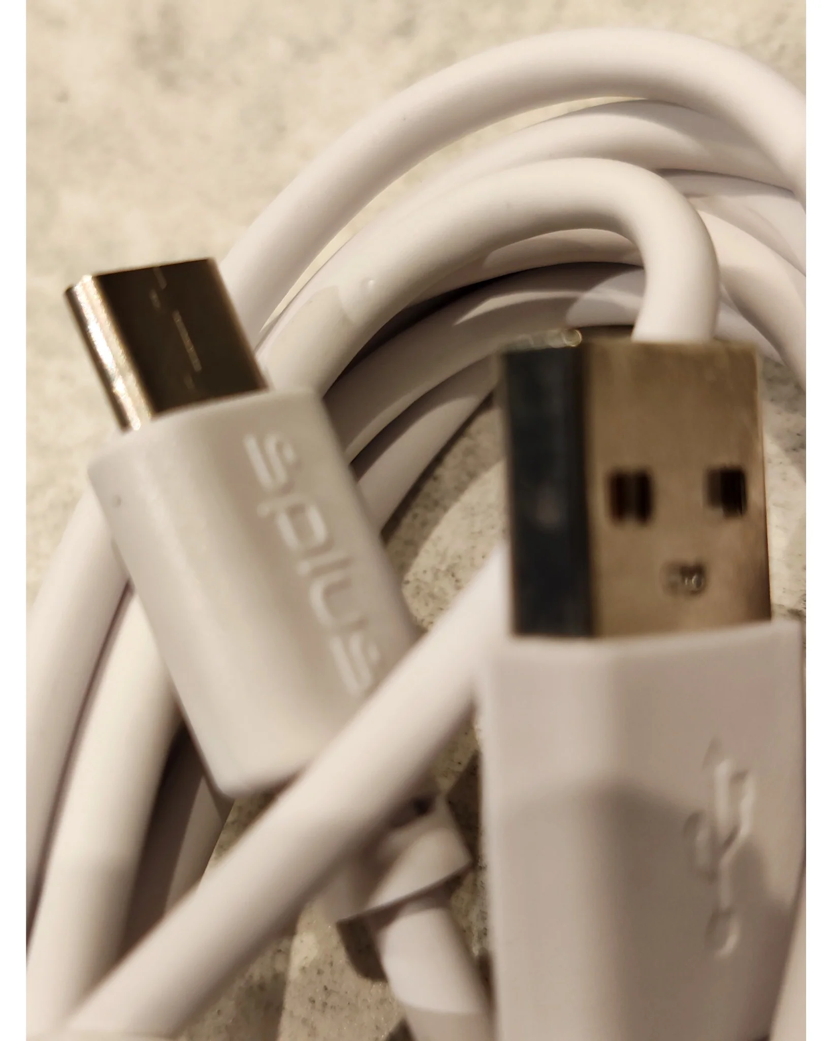 SPLUS USB To USB C Data Transfer Cable - 2M - White – USB Cable - Brand new in original packaging. - Image 3