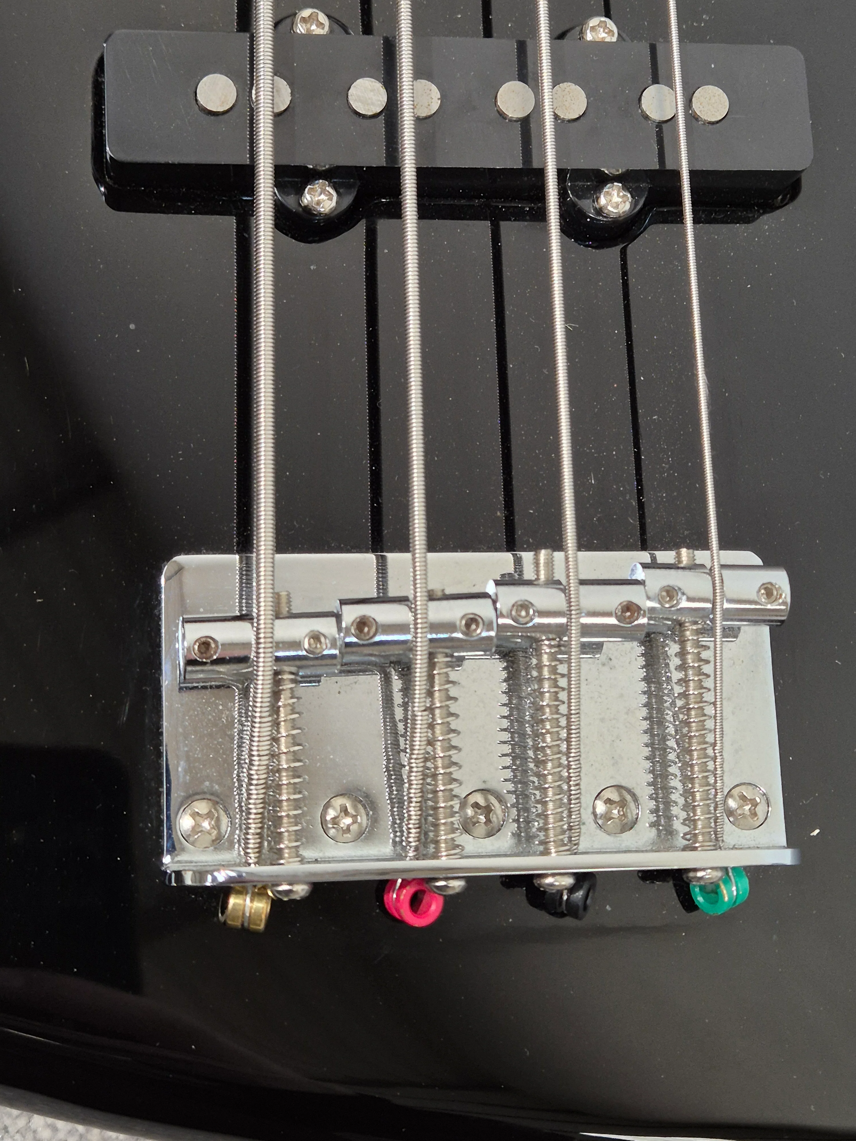 Squier Paranormal Series 54 Jazz Bass - Black and Gold w/ Soft Gig Bag - Image 4