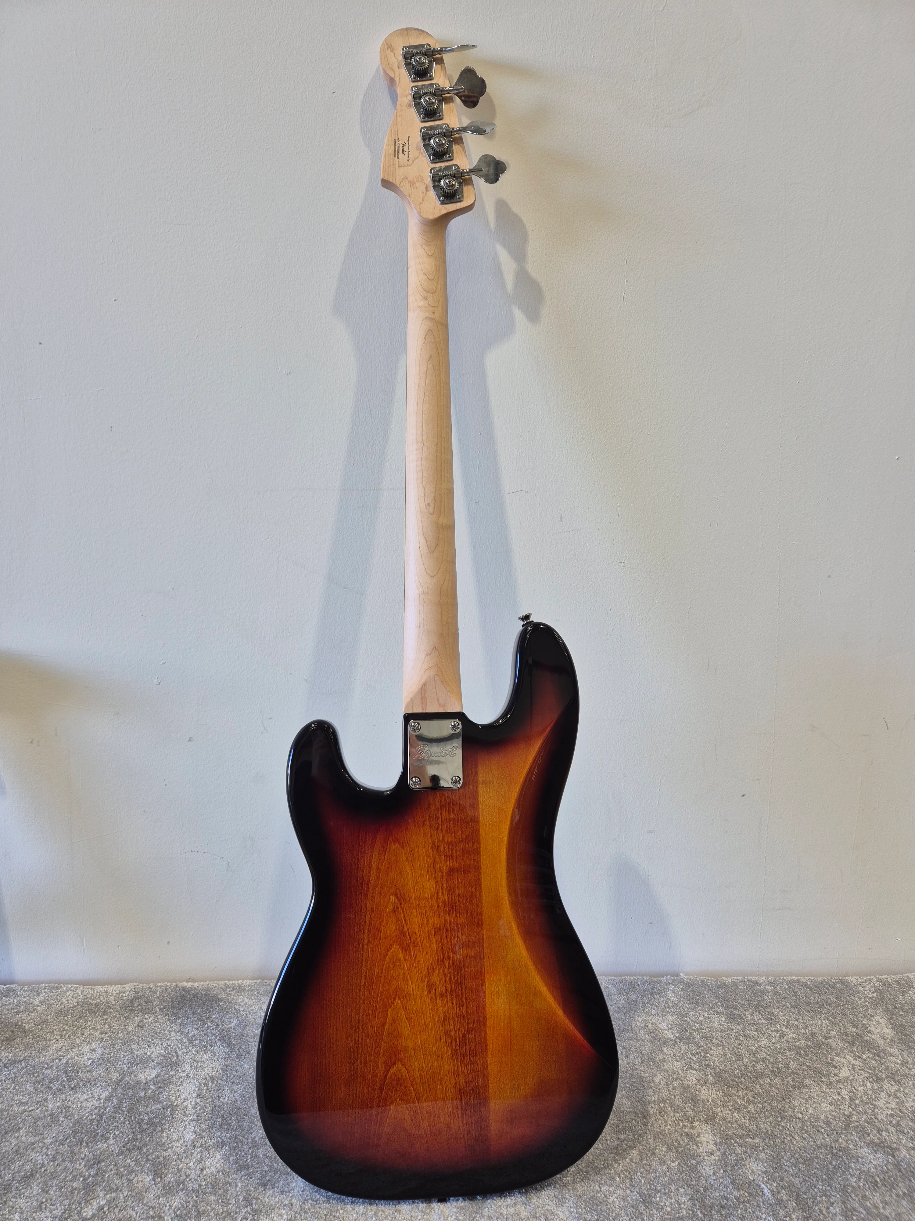 Squier Affinity Precision Bass PJ - 4-string Bass Guitar - Sunburst w/ Soft Gig Bag - Image 9
