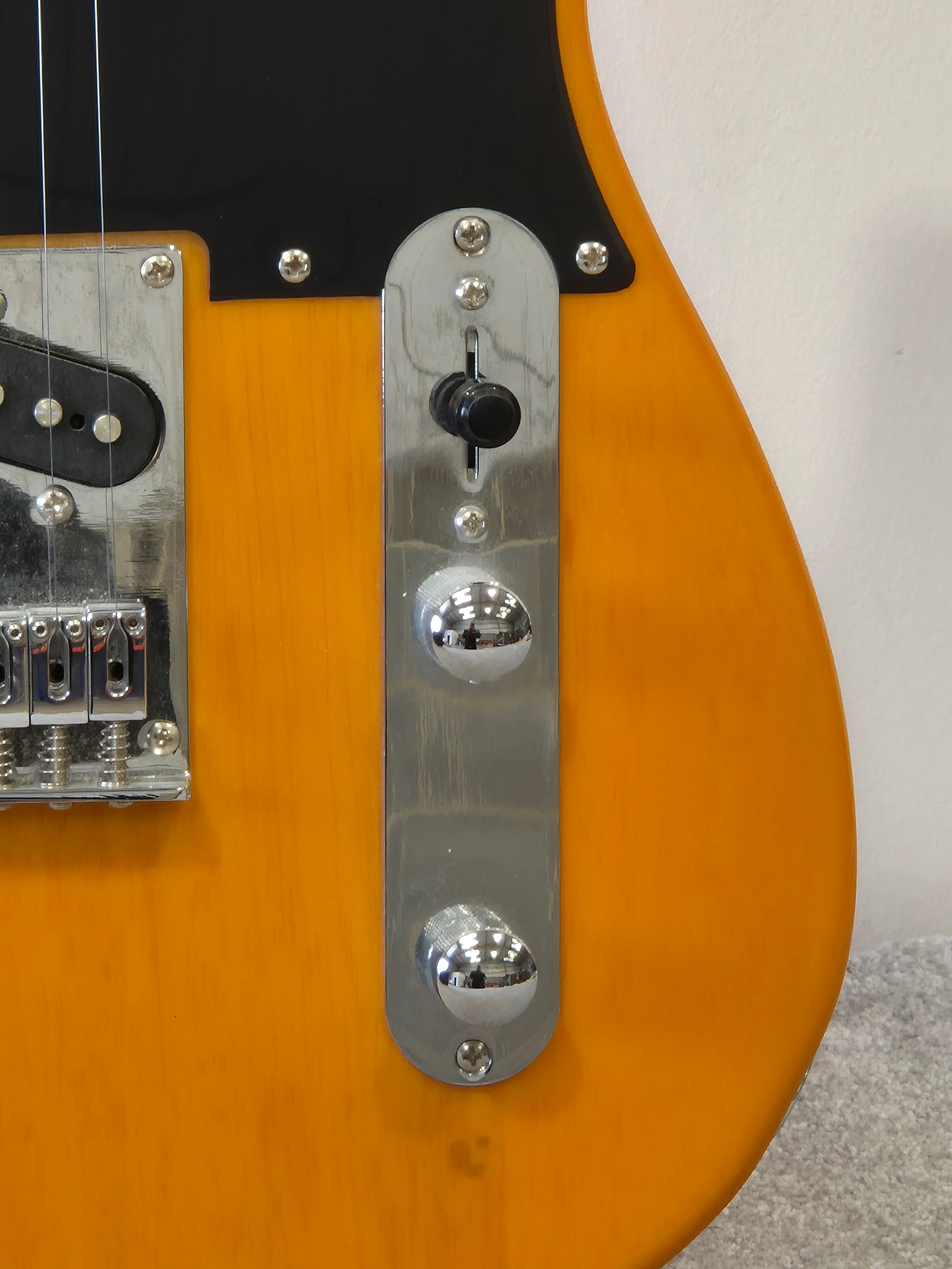 Fender Squier Affinity Telecaster - Butterscotch Electric Guitar - Indonesia - Image 3