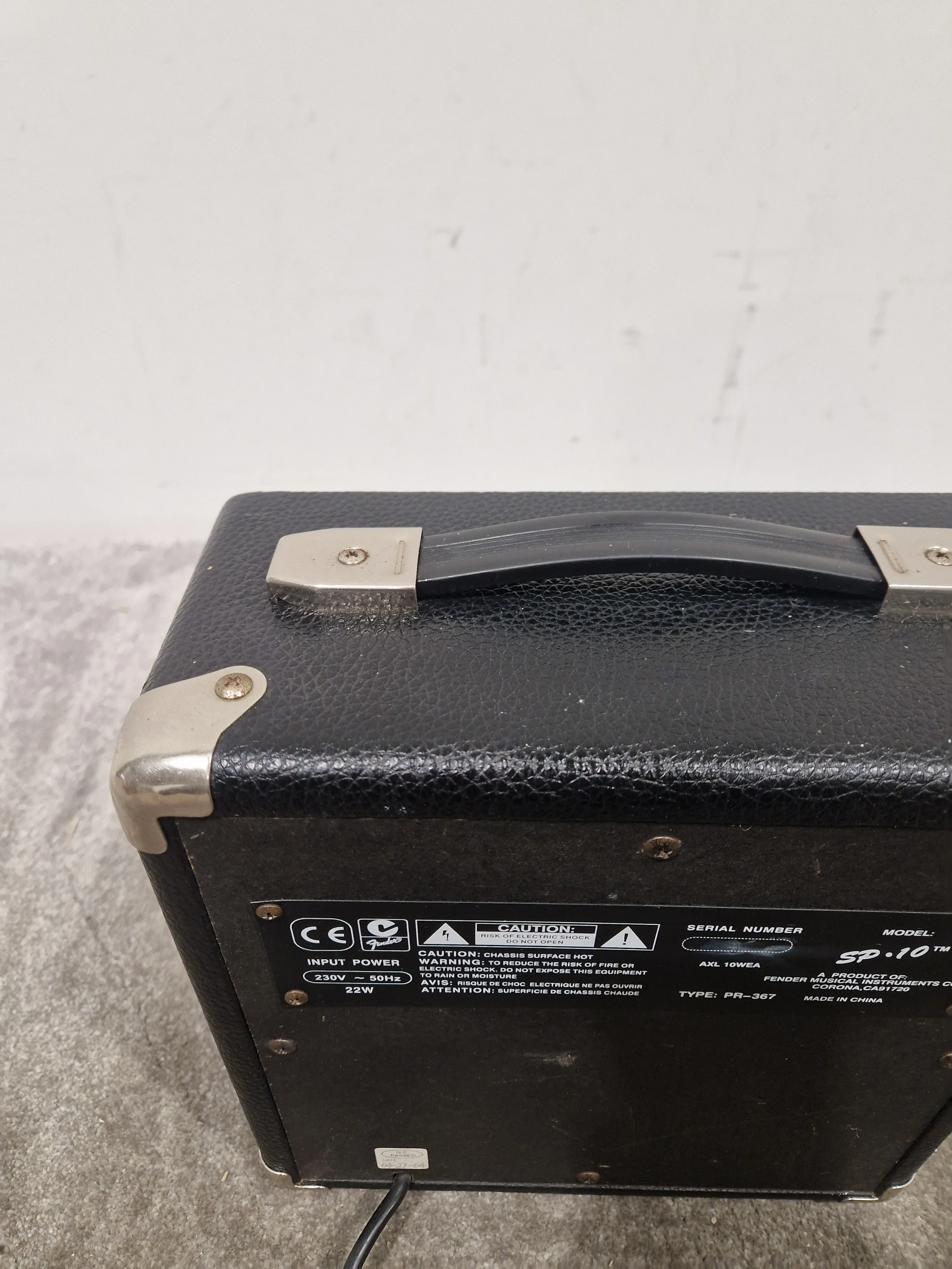 Squier SP-10 Guitar Amplifier - Compact Practice - Very Good - Image 9
