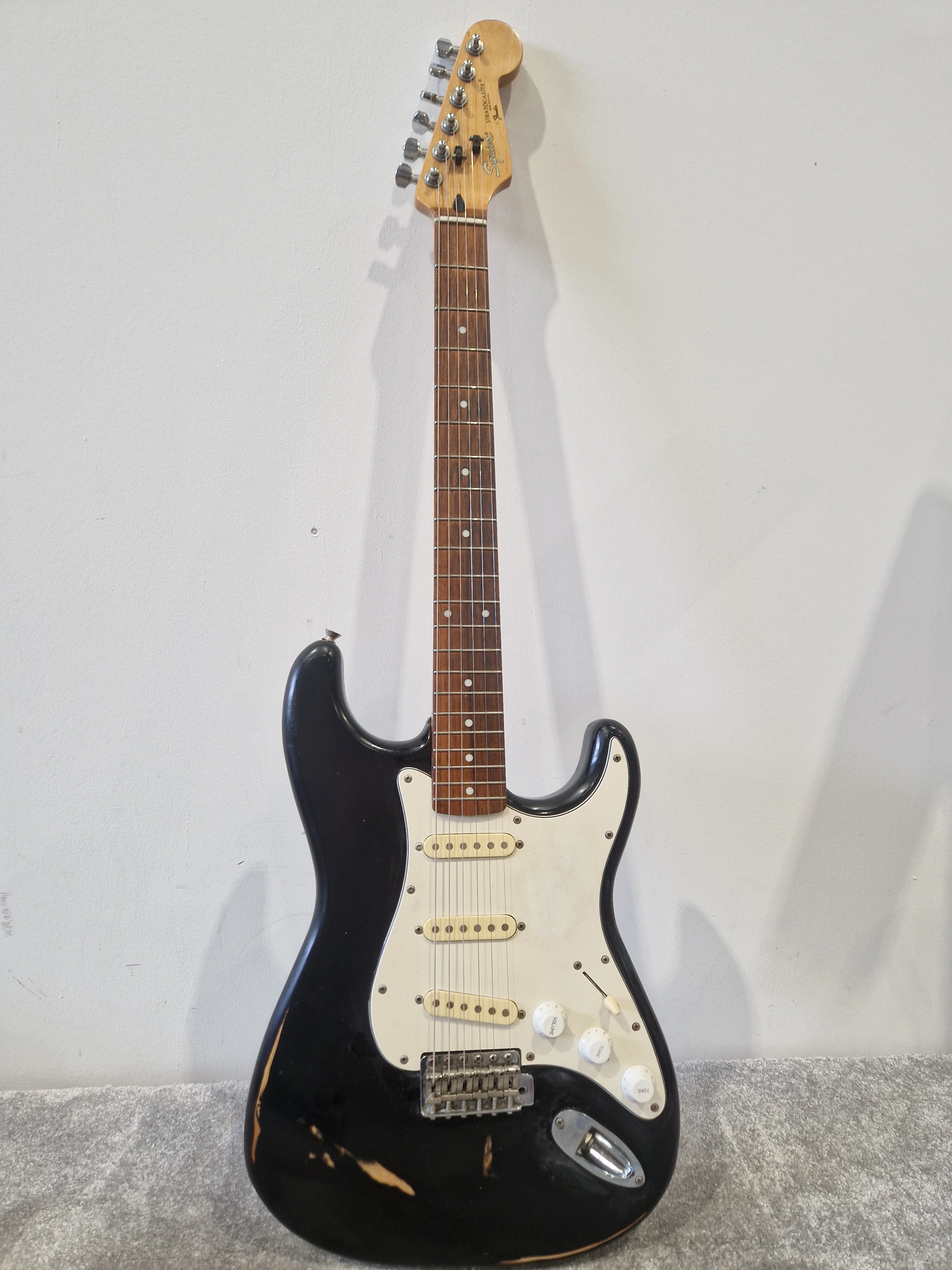 Fender Squier Korean Stratocaster 1987 Electric Guitar  – Naturally Distressed Finish - Good - Image 2