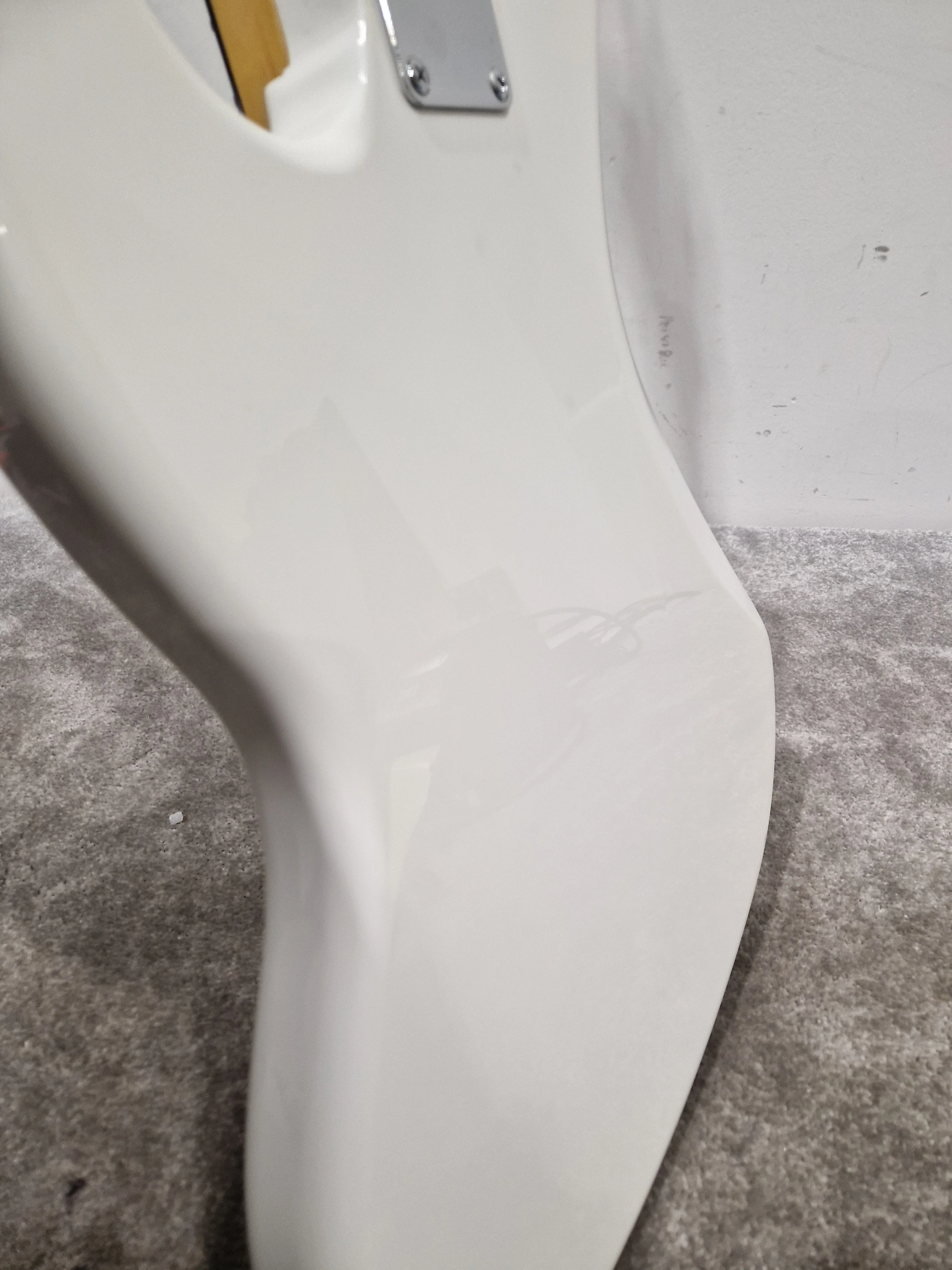 Fender Squier Jazz Bass Guitar White - Classic Tone Electric Bass ICS18089845 - Excellent w/ & Full set Up - Image 7