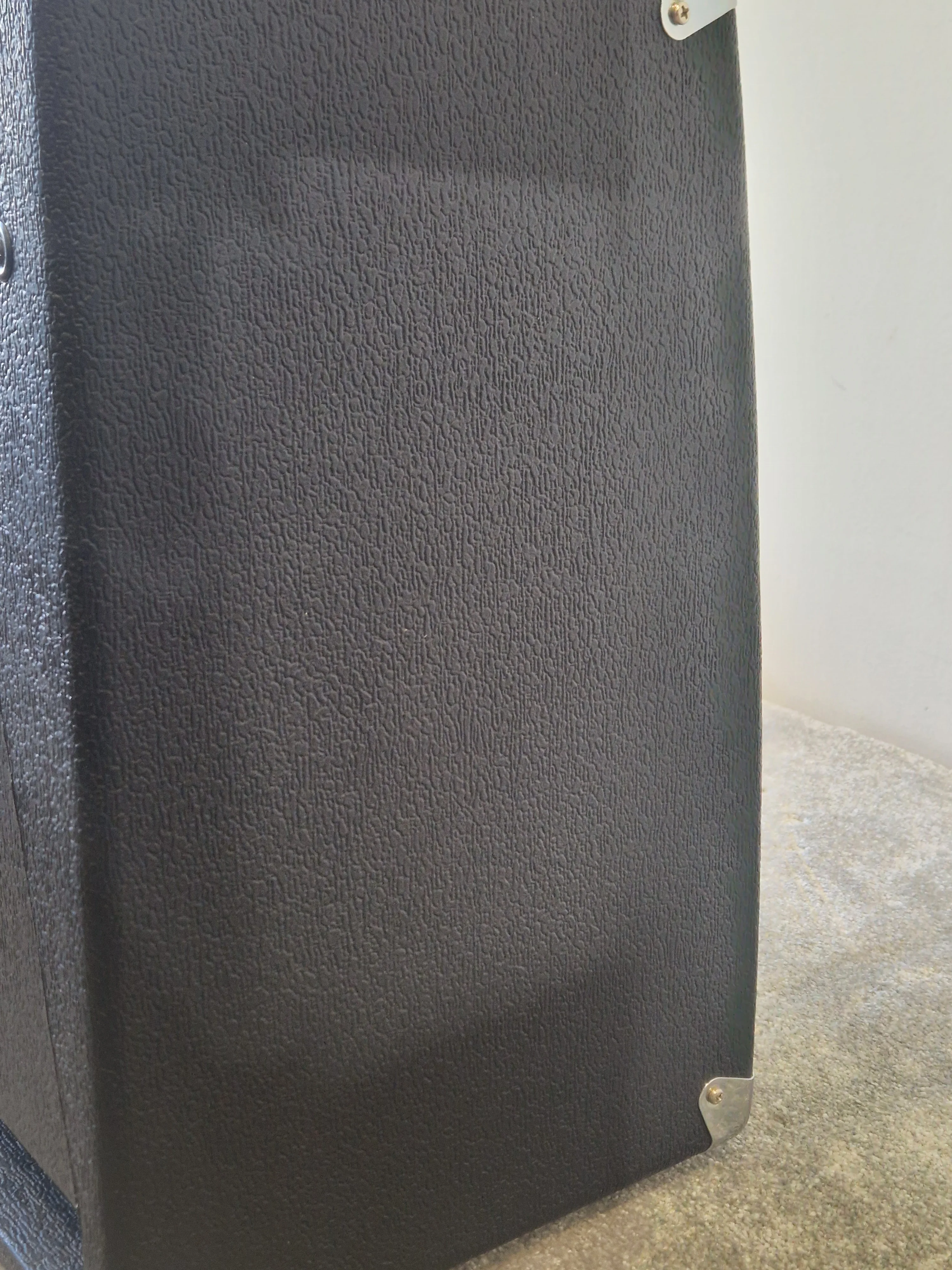 Stagg 60BA Bass Amplifier – Excellent Condition | 60W RMS, 12" Speaker, 3-Band EQ, Compression, Effects Loop, Headphone Out - Image 5