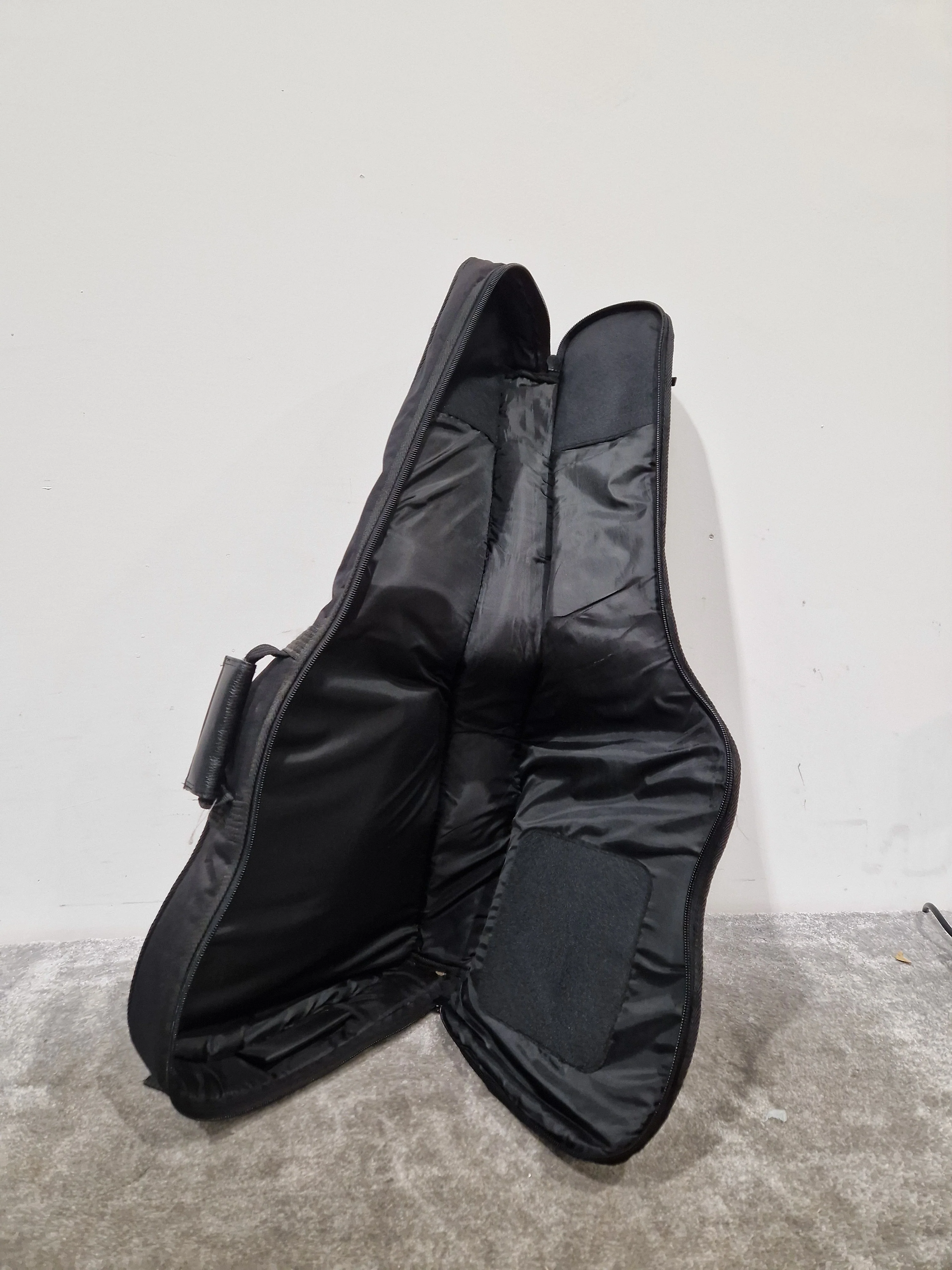 Stagg Guitar Case - Durable Protection - Excellent - Image 2