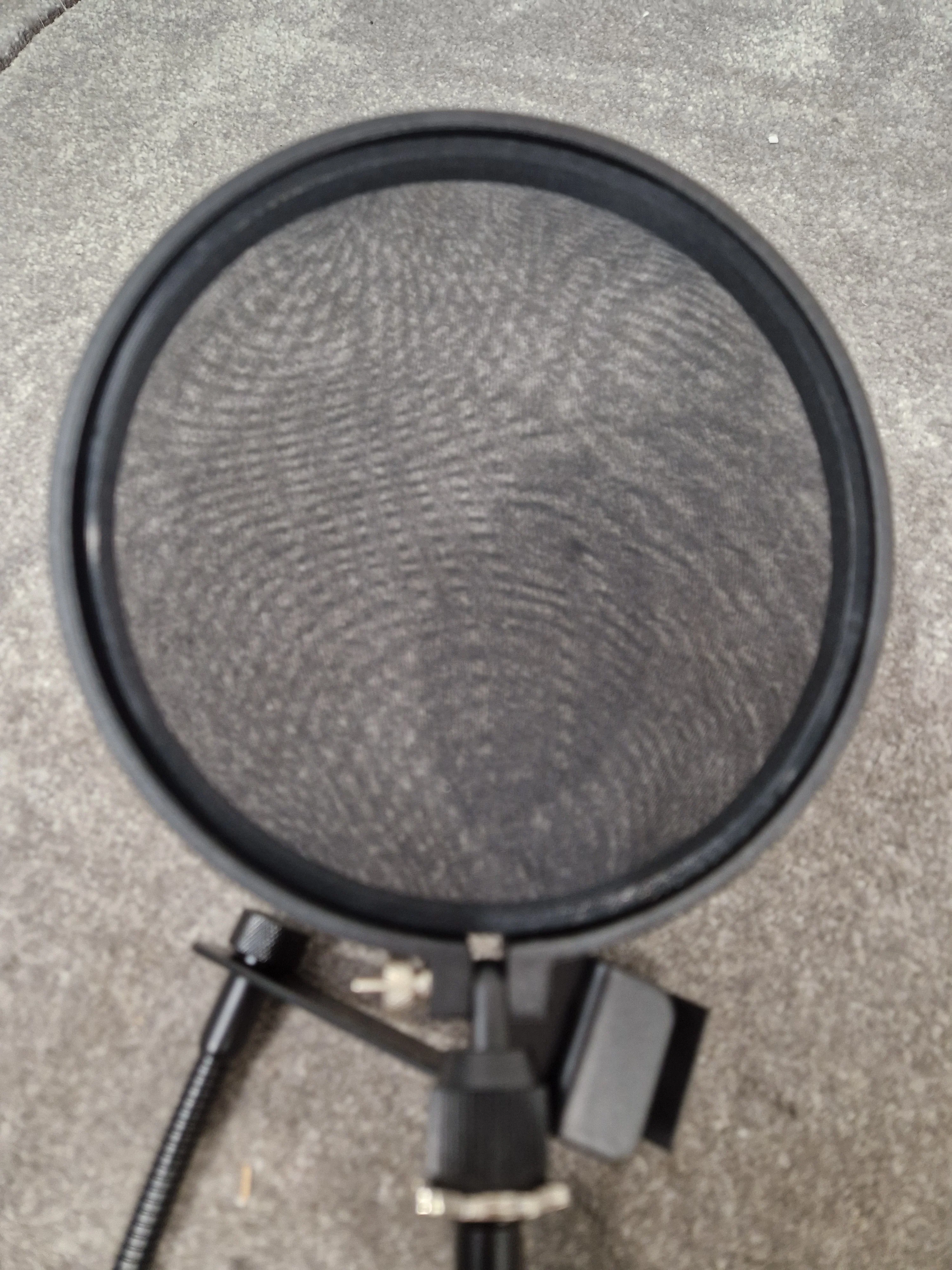 Stagg Pop Shield - Reduces Plosives, Easy to Use - Excellent w/ Original Box - Image 2