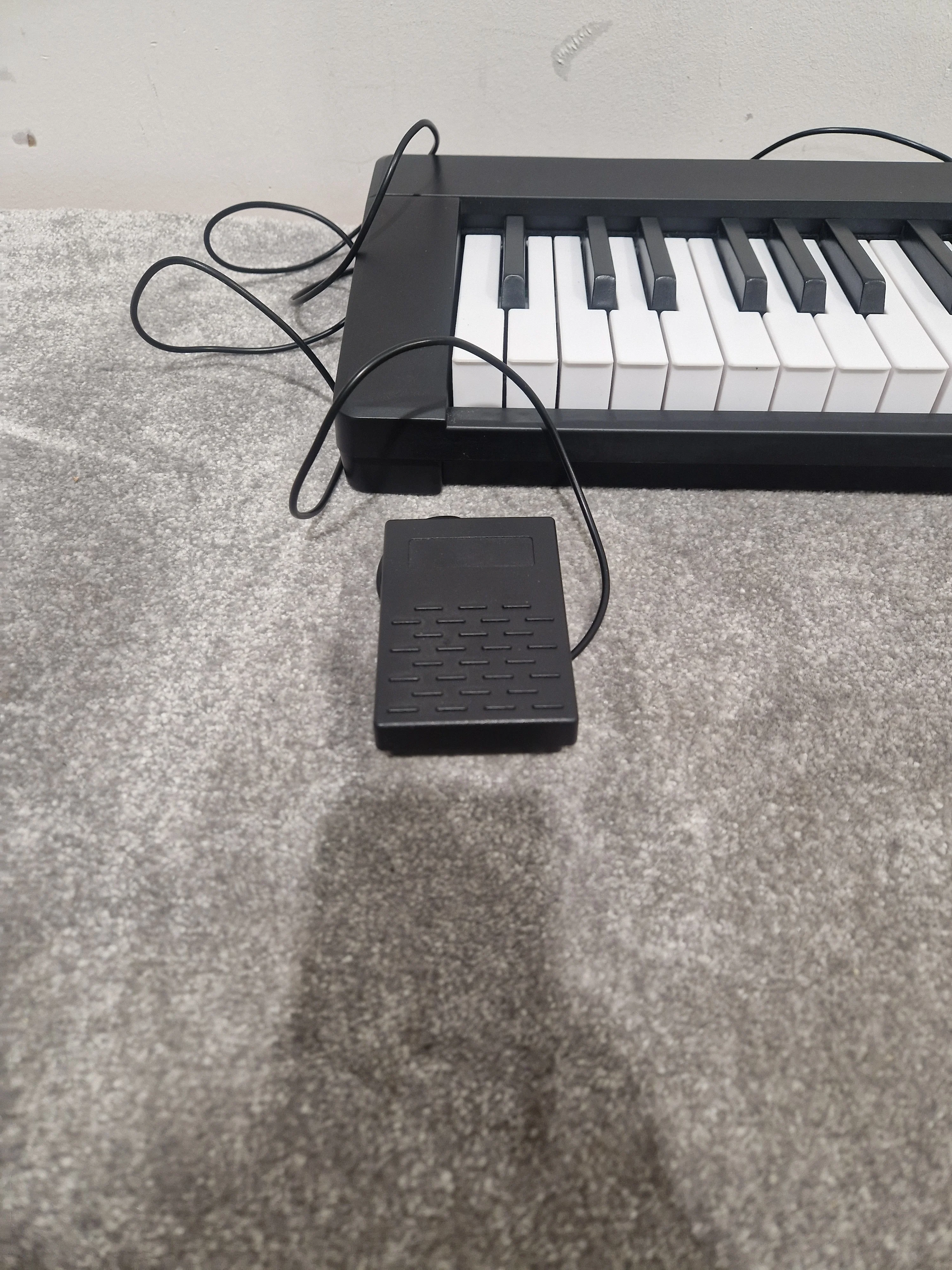 Starfavor 88 Key Keyboard Piano - Digital Performance Instrument - Excellent w/ Original Box & Power Supply - Image 7