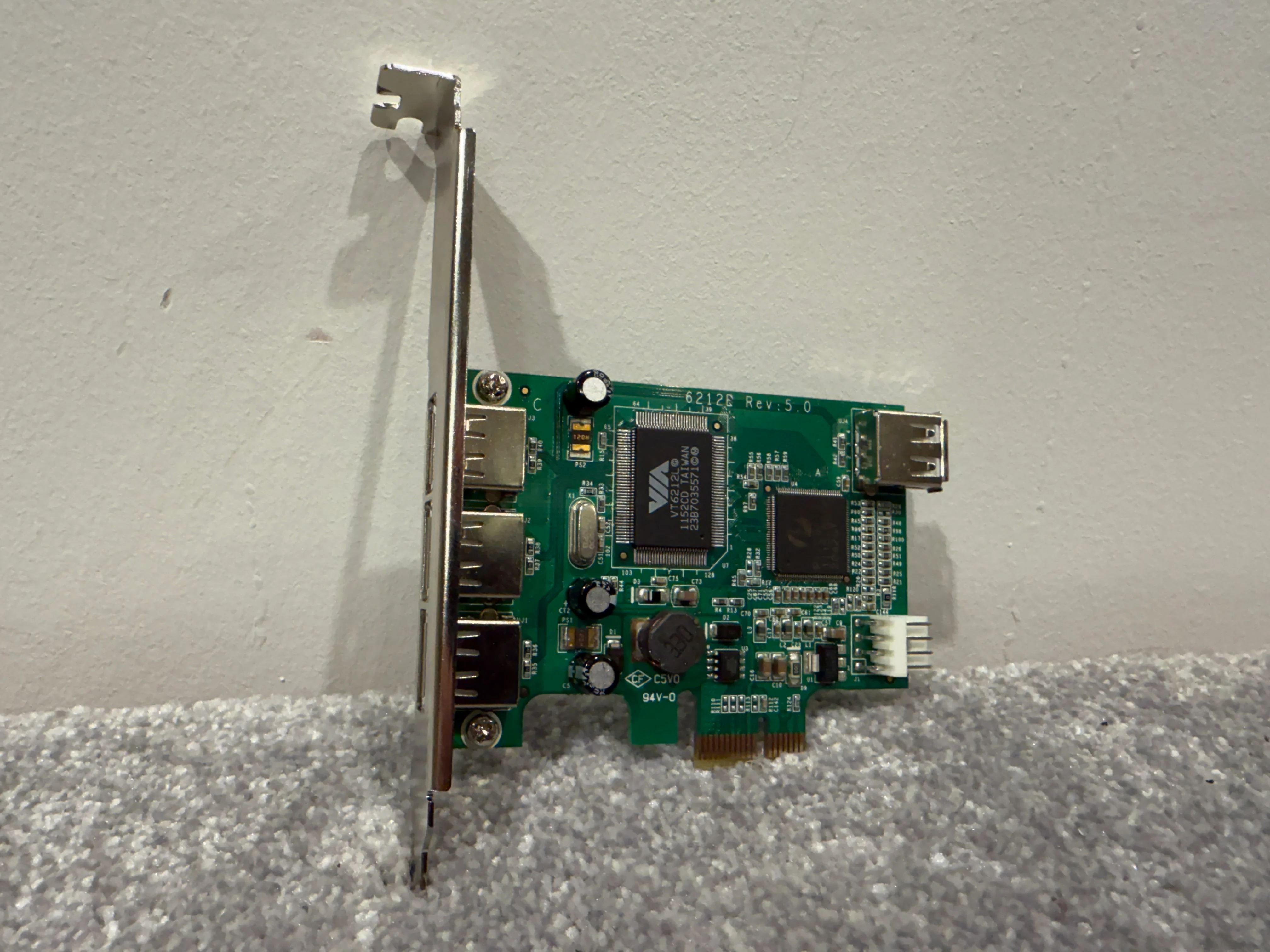 StarTech.com 4 Port PCI Express Low Profile High Speed USB Card - PCIe USB 2.0 Card - PCI-E USB 2.0 Card (PEXUSB4DP) - Image 3