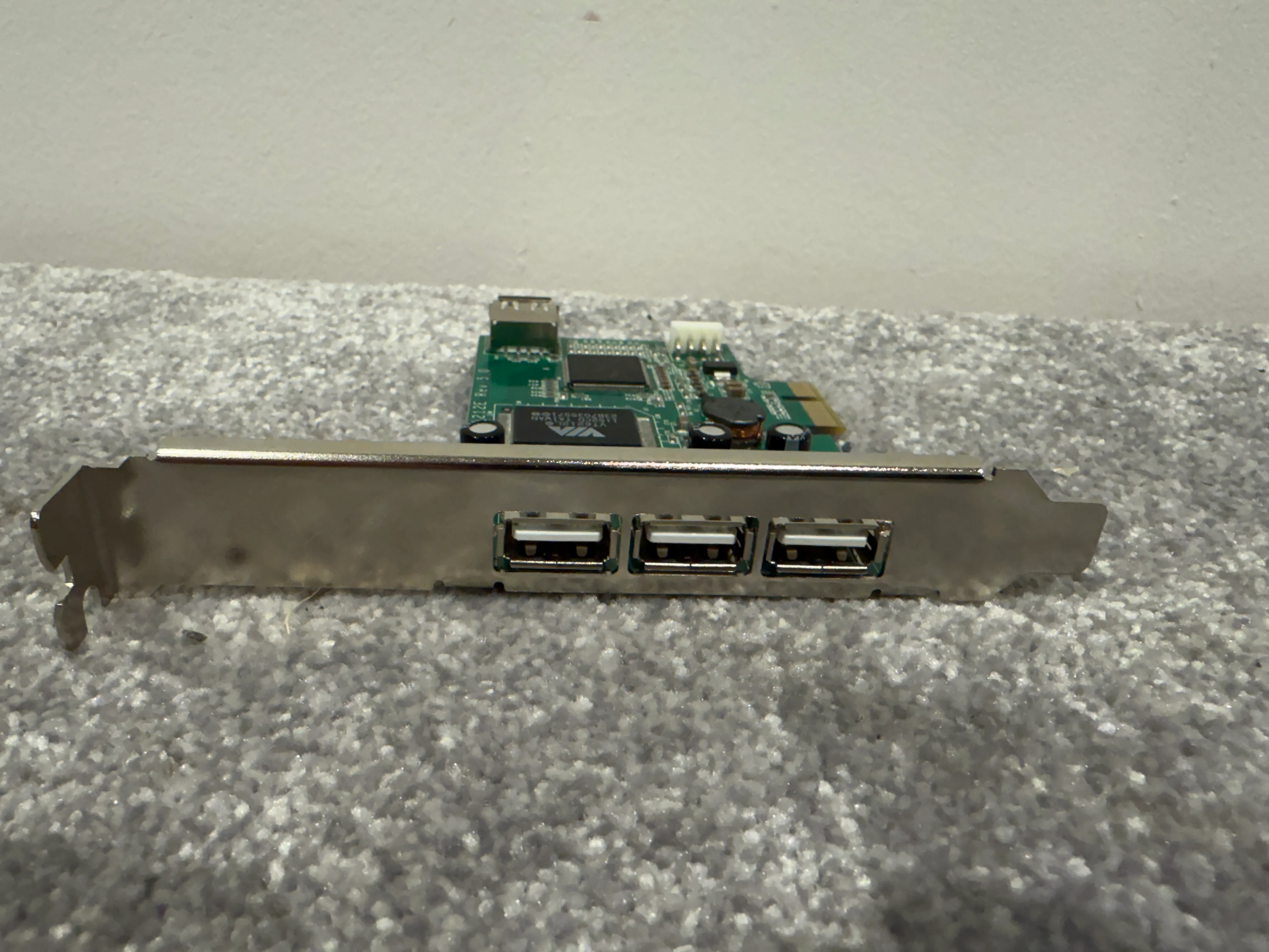 StarTech.com 4 Port PCI Express Low Profile High Speed USB Card - PCIe USB 2.0 Card - PCI-E USB 2.0 Card (PEXUSB4DP) - Image 4