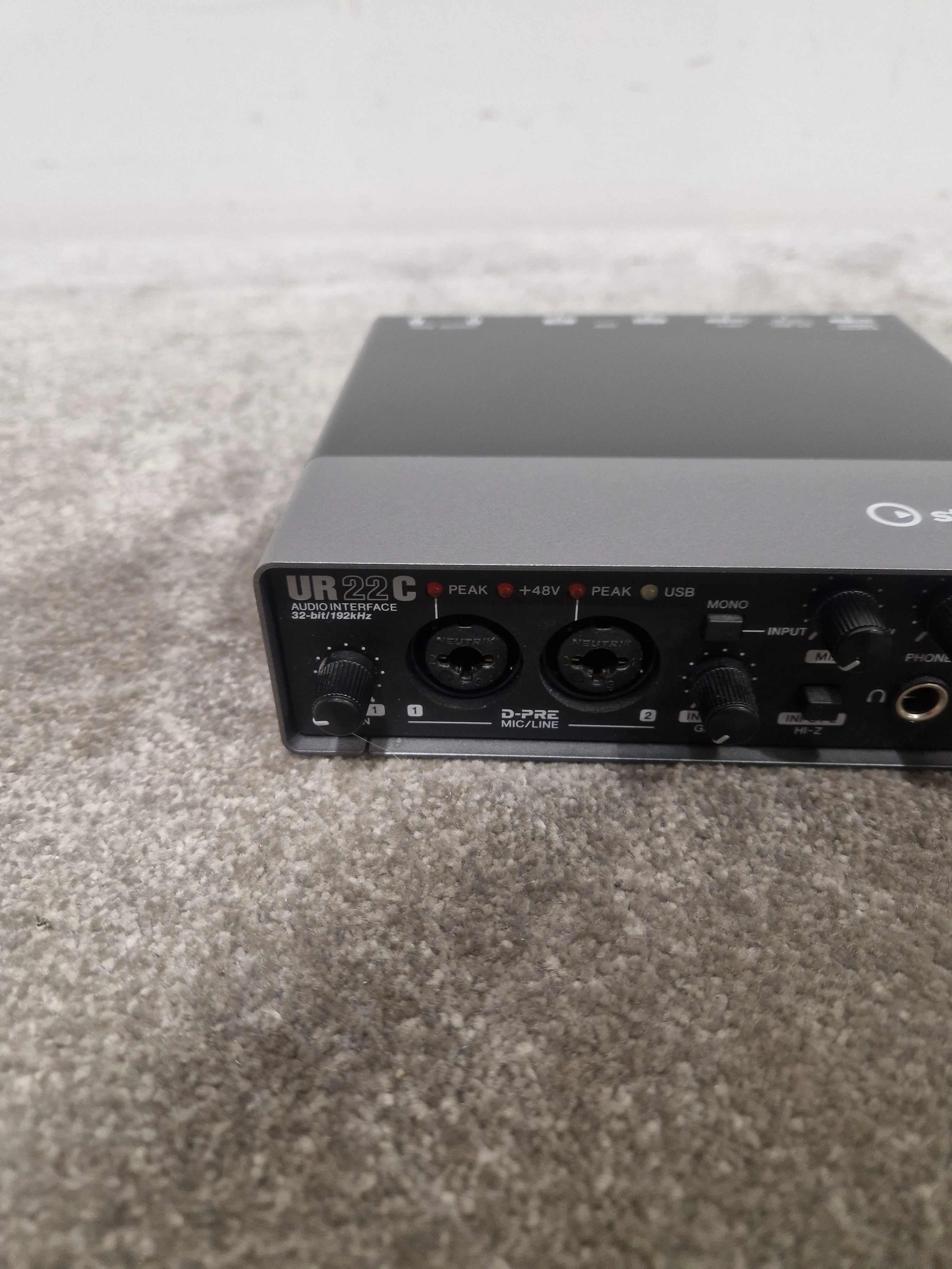 Steinberg UR22C - Audio Interface - Black - Excellent w/ Original Box & Manuals - Image 2