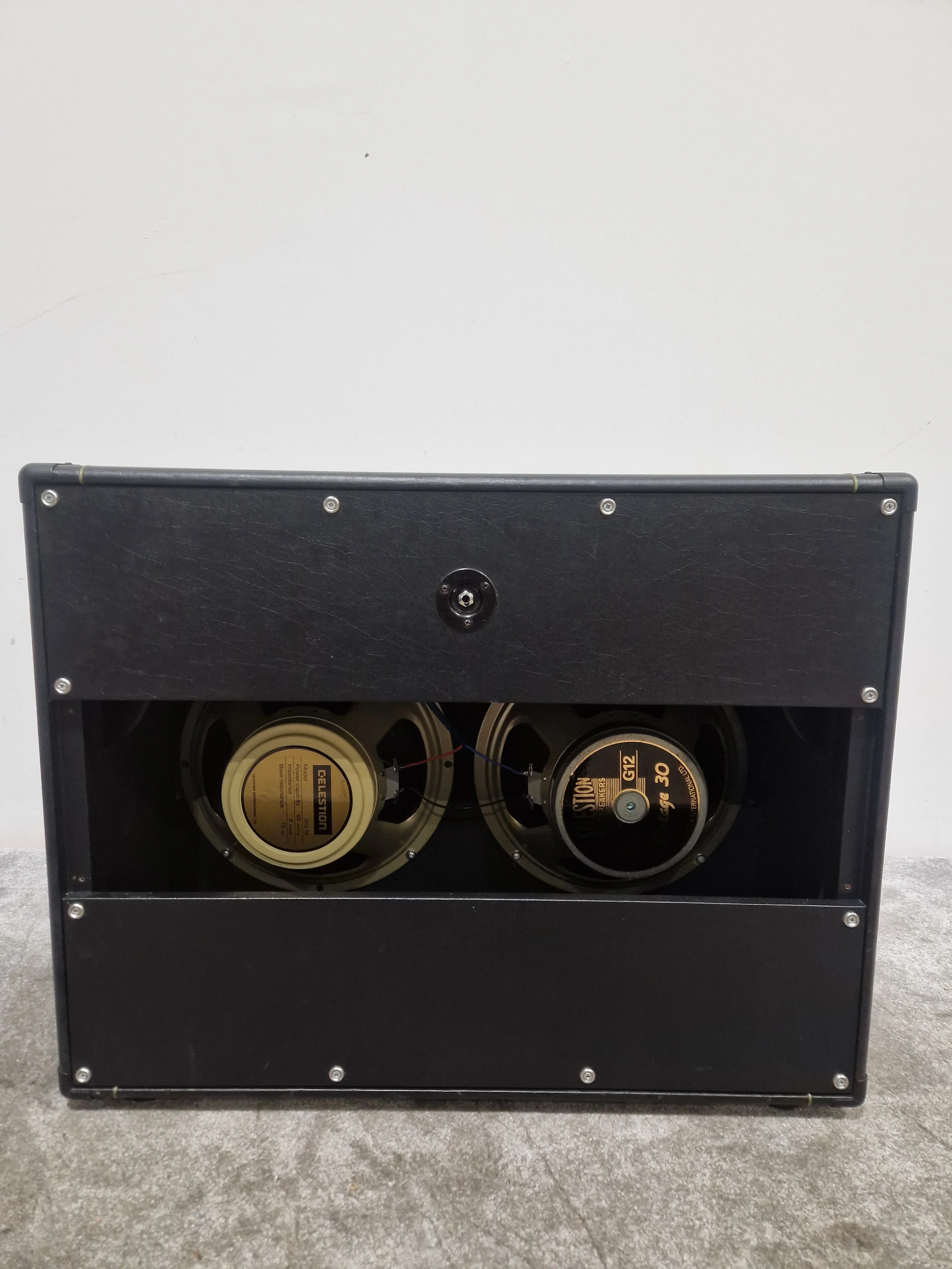 Stoneham 4x12 - Speaker Cabinet - Black - Like New w/ Footswitch - Image 6