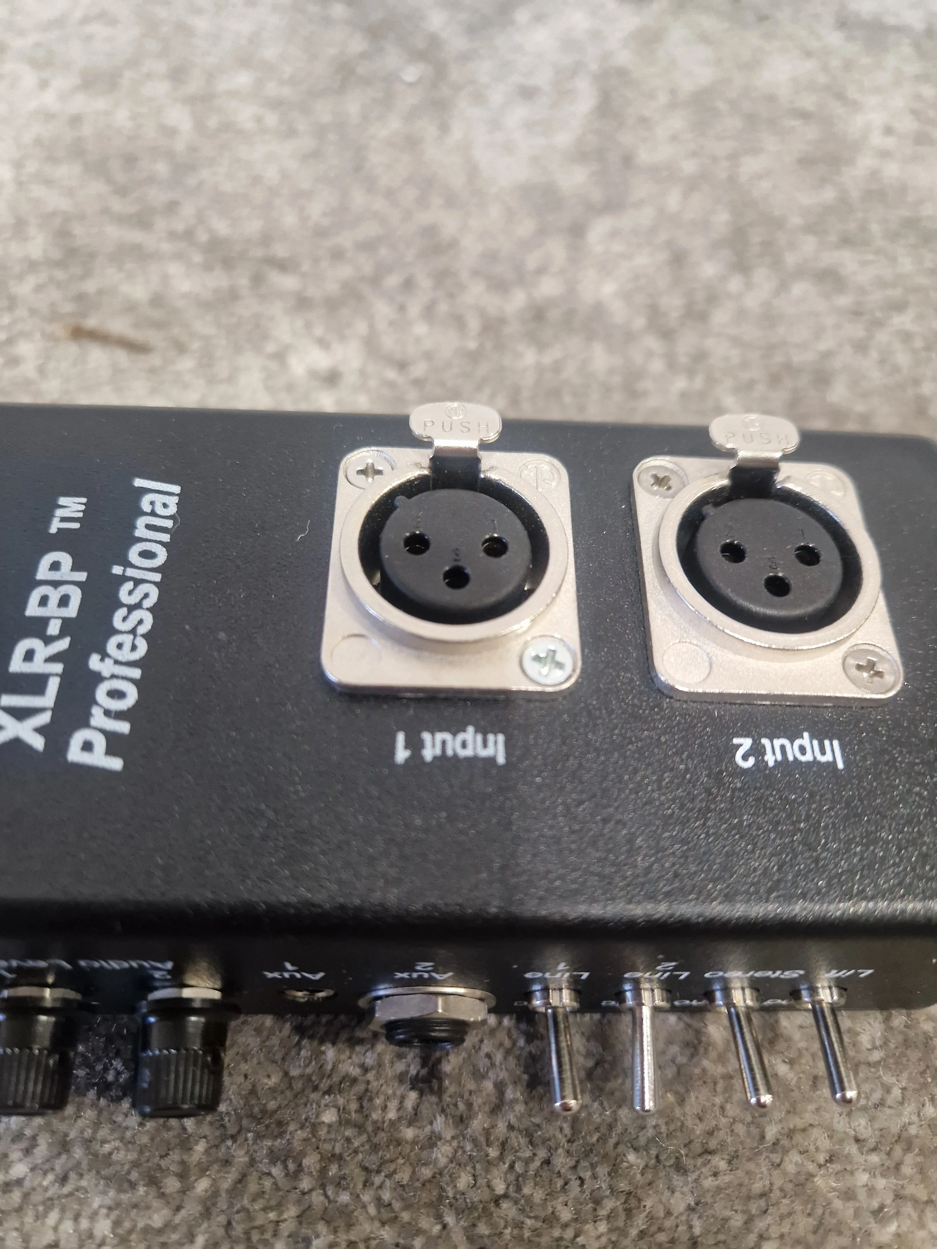 Studio 1 XLR-BP Professional - Audio Breakout Box - Black - Excellent - Image 10