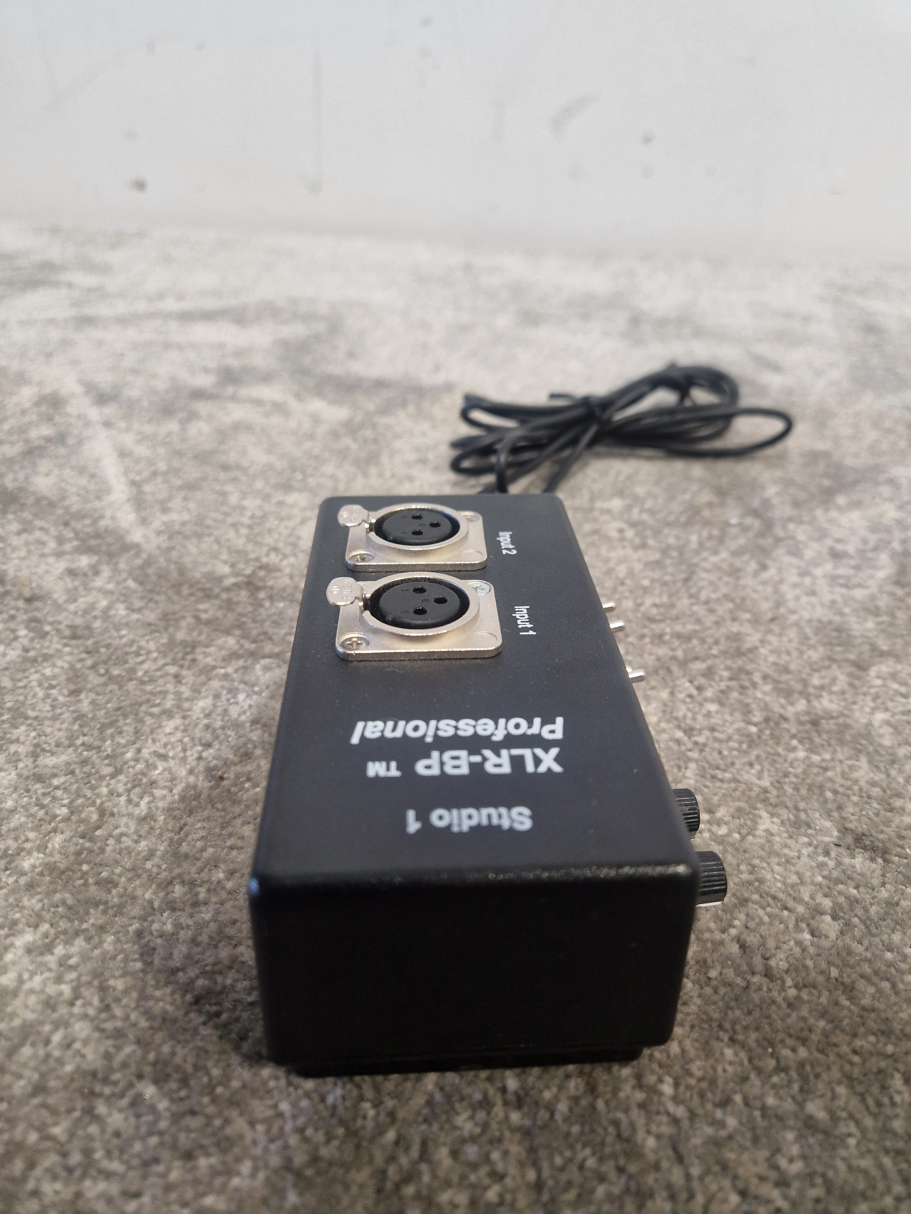 Studio 1 XLR-BP Professional - Audio Breakout Box - Black - Excellent - Image 11