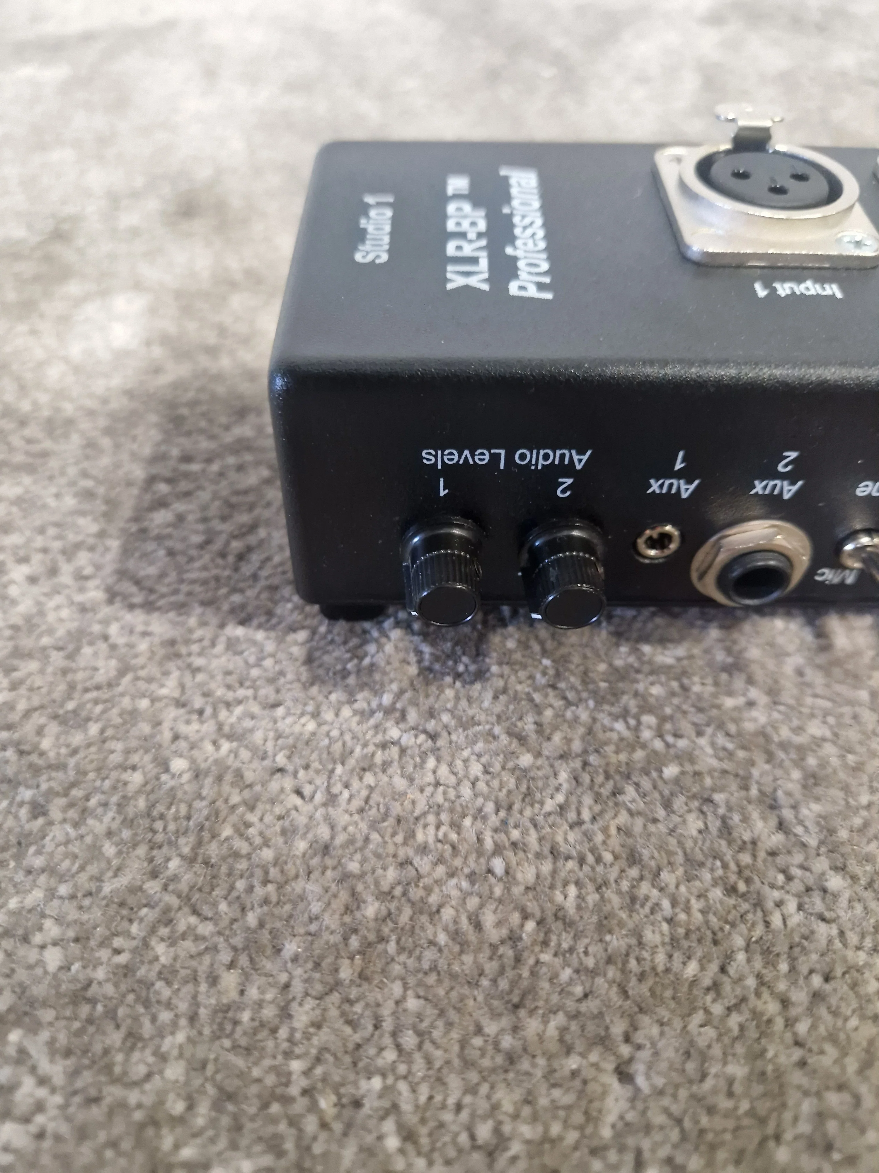 Studio 1 XLR-BP Professional - Audio Breakout Box - Black - Excellent - Image 3