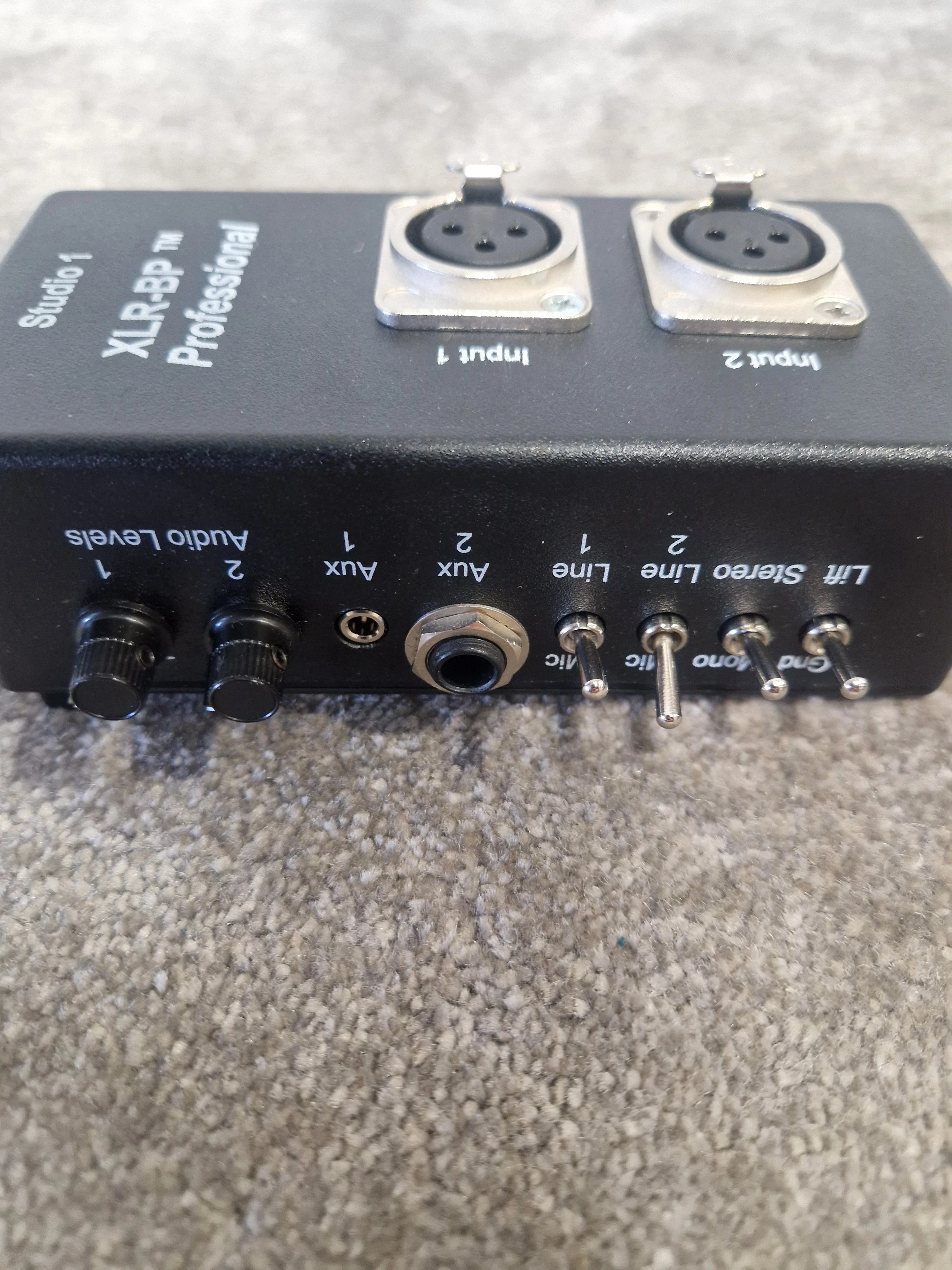 Studio 1 XLR-BP Professional - Audio Breakout Box - Black - Excellent - Image 7