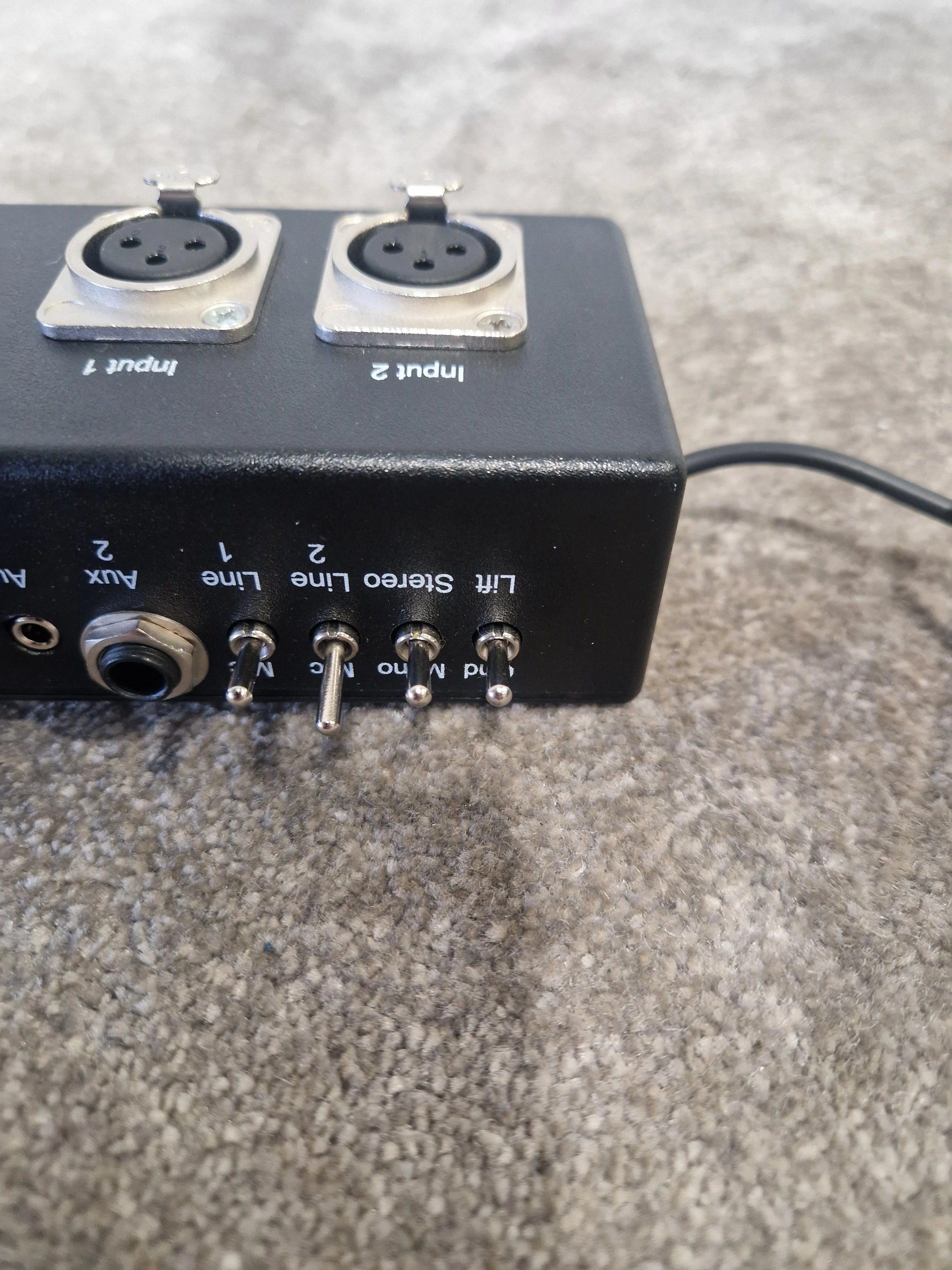 Studio 1 XLR-BP Professional - Audio Breakout Box - Black - Excellent - Image 8