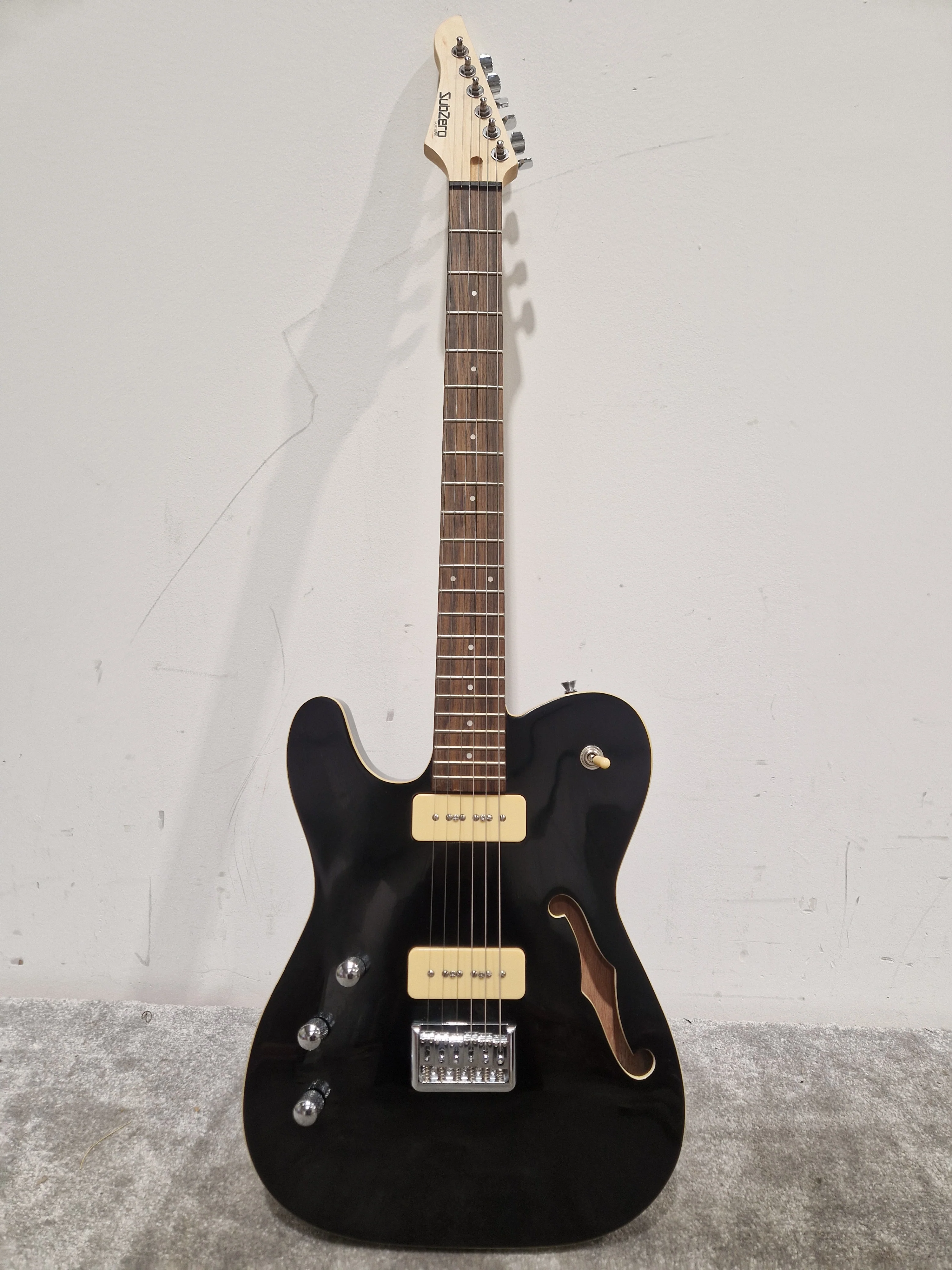 SubZero PARADIGMSH - Left-Handed Electric Guitar - Black - Excellent - Image 2