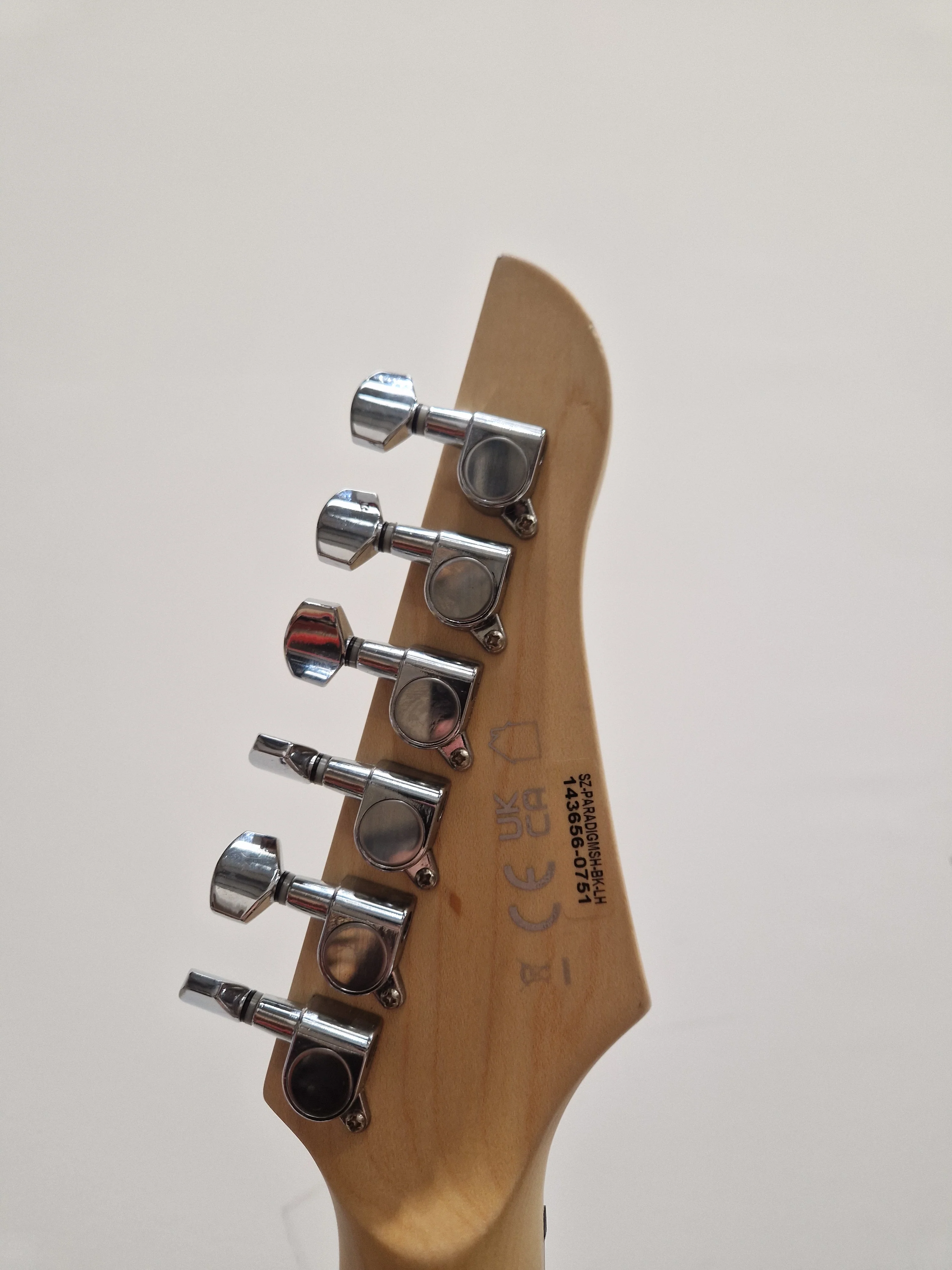 SubZero PARADIGMSH - Left-Handed Electric Guitar - Black - Excellent - Image 6