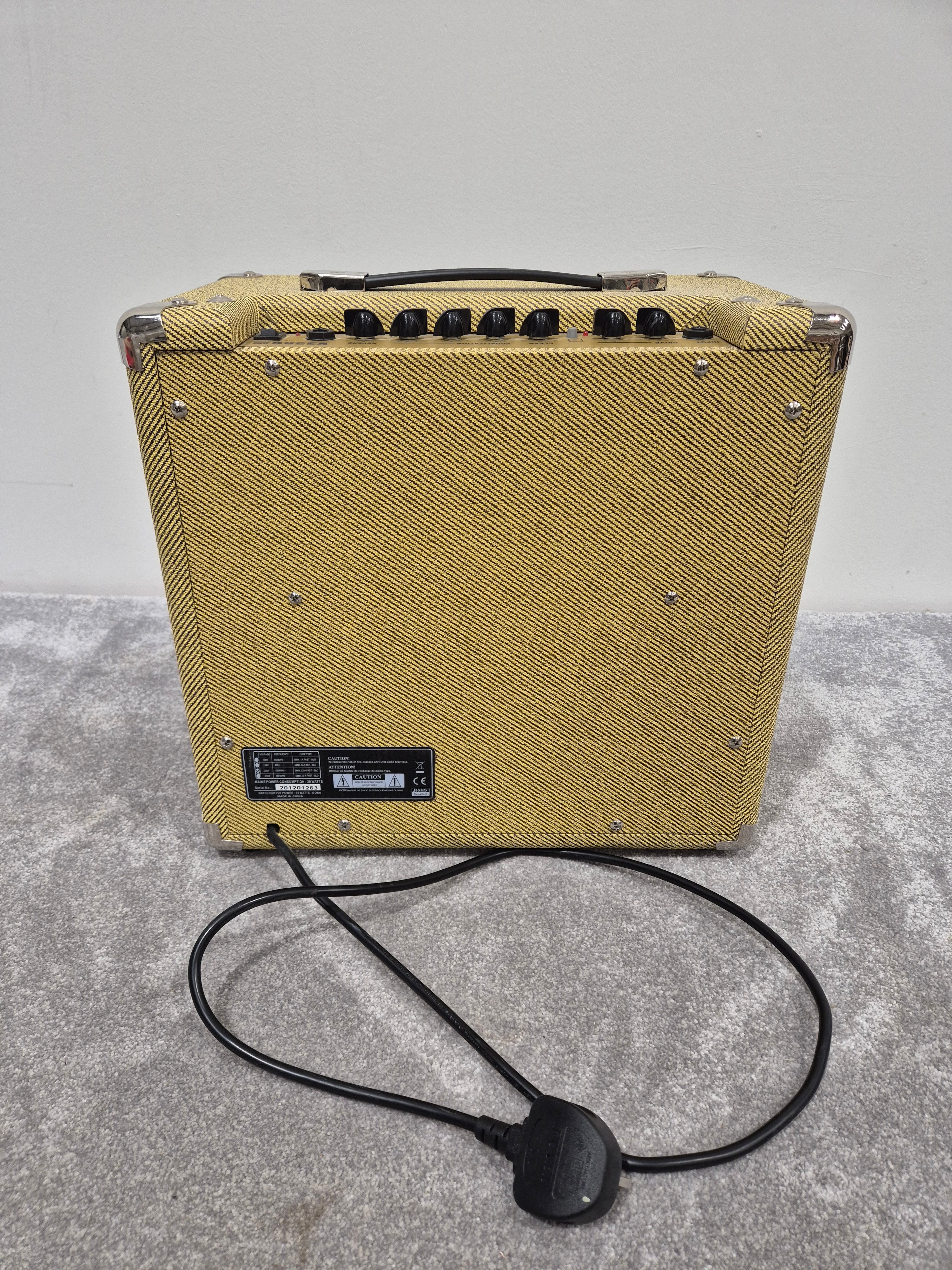 SubZero V35RG - 35-watt Guitar Combo Amplifier - Image 4