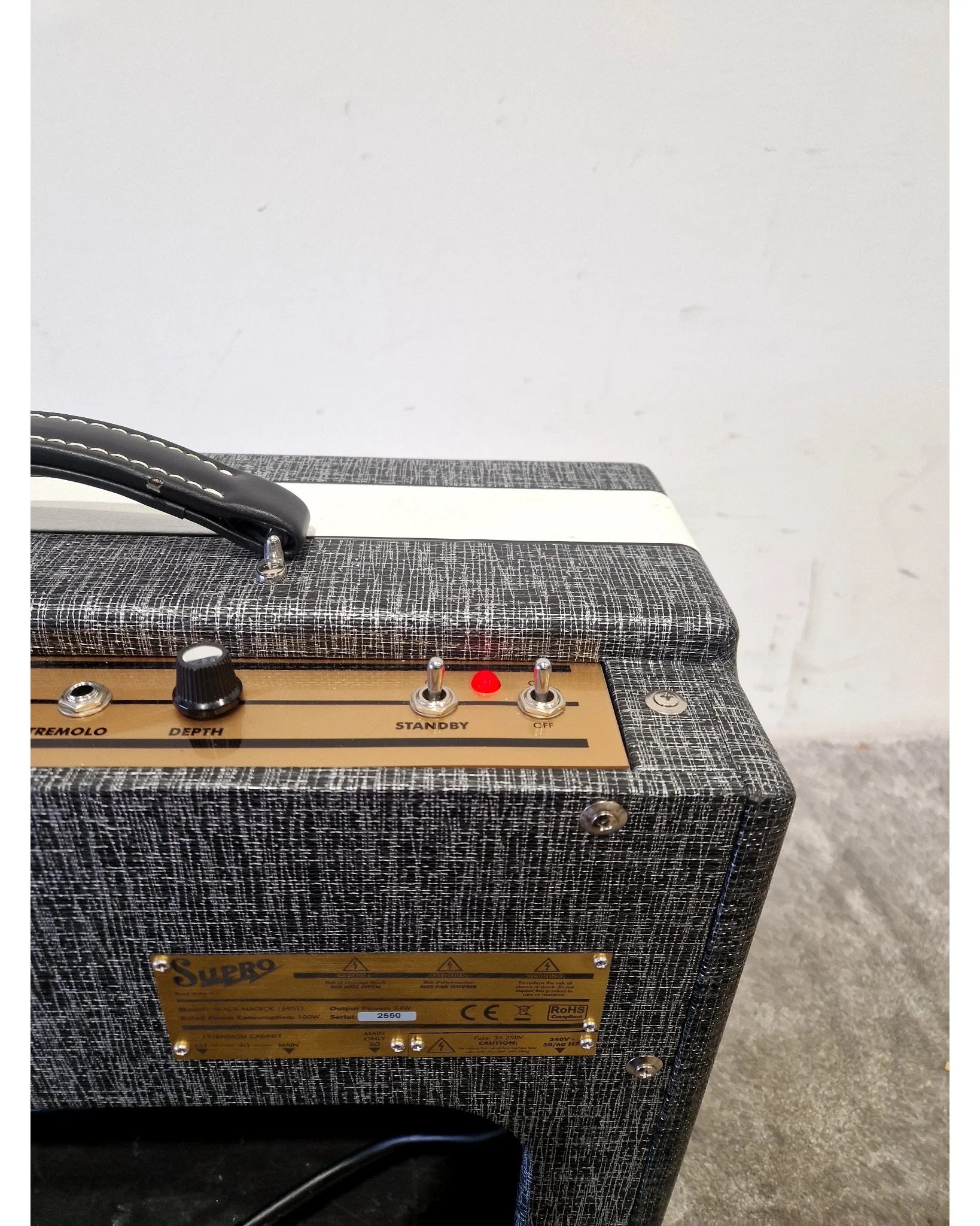 Supro Black Magick 1695TJ - Amplifier - Combo - Excellent - Image 5