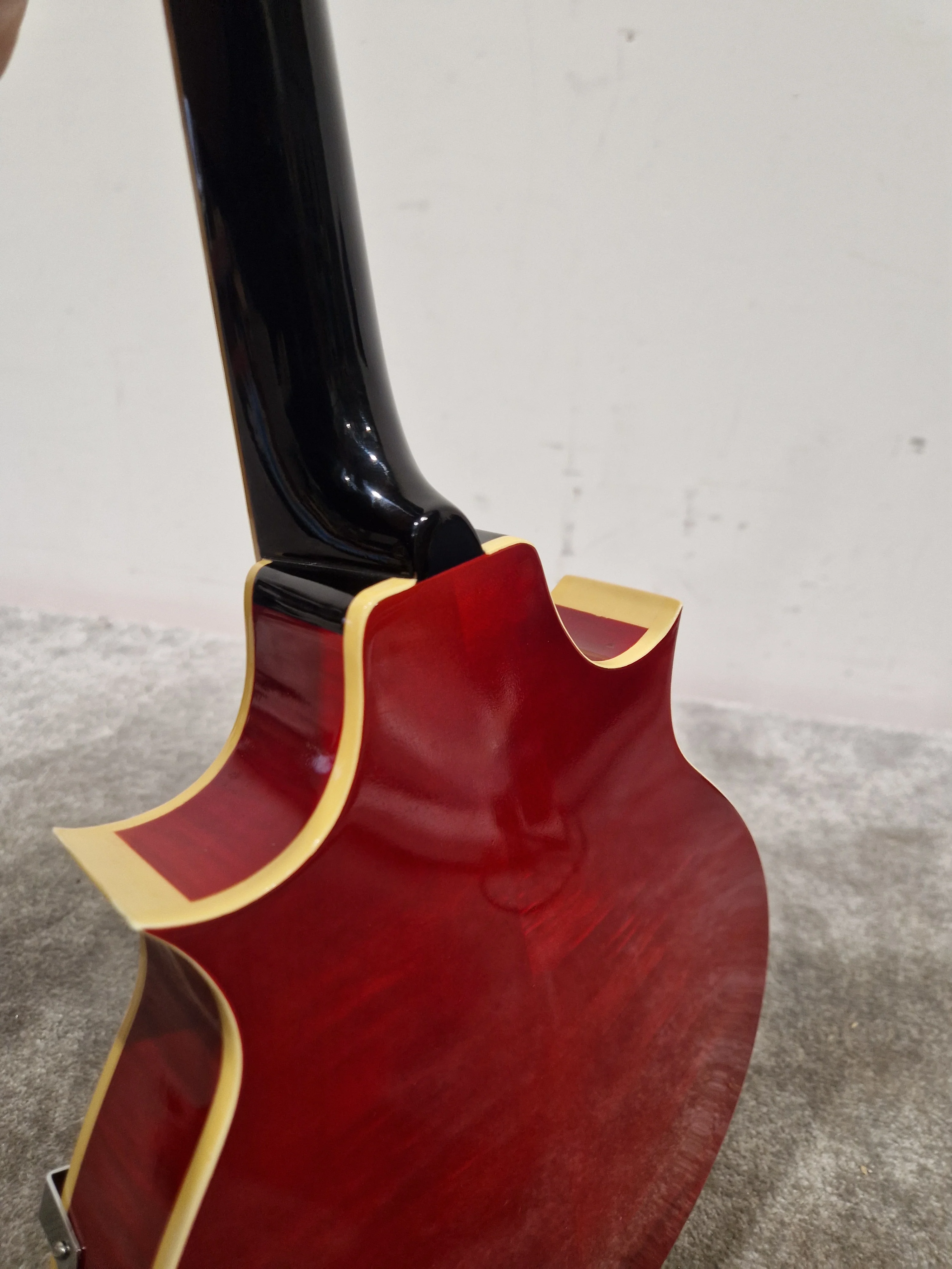 Suzuki MF-300 - Mandolin - Sunburst - Excellent - Image 12