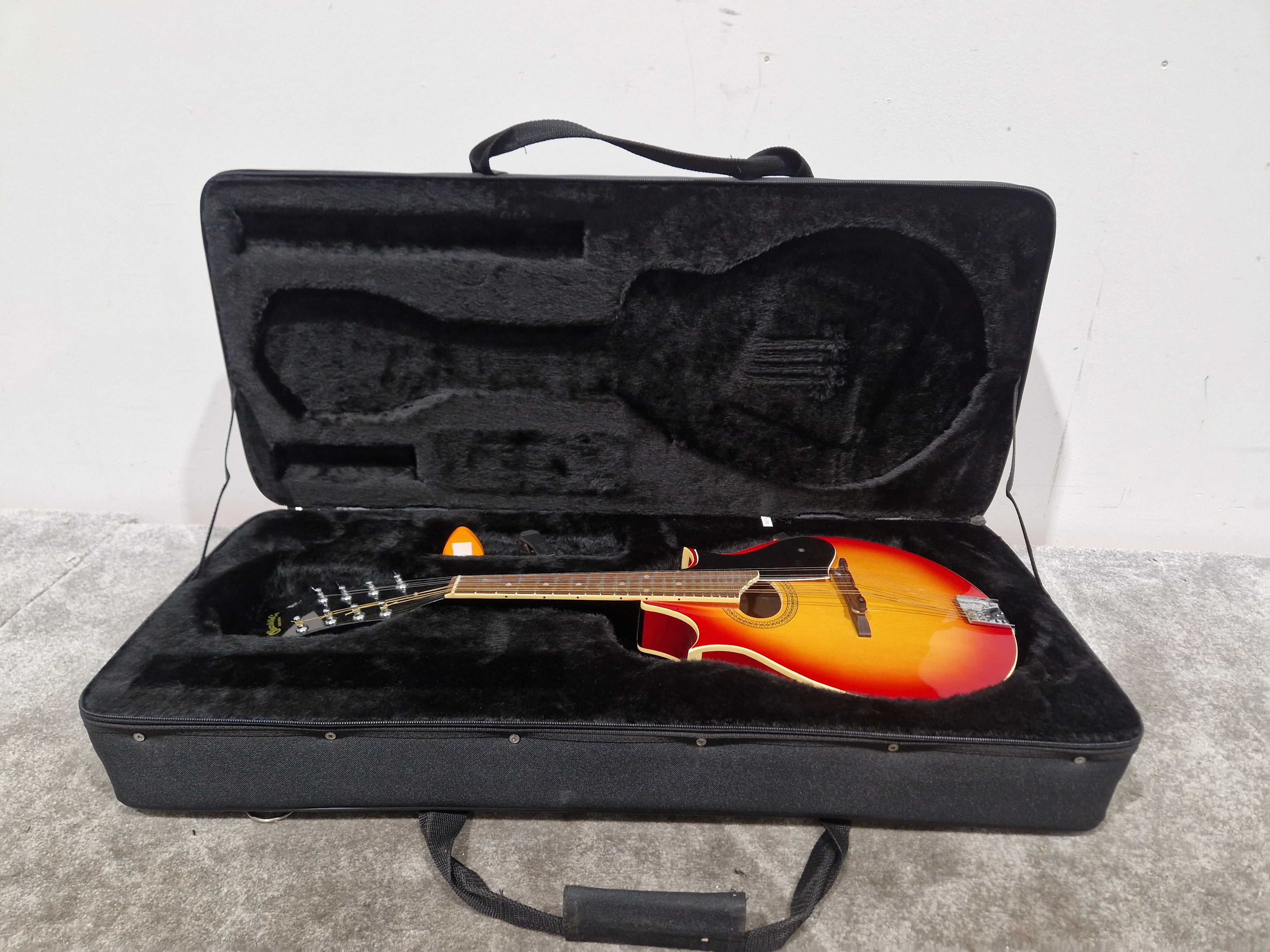 Suzuki MF-300 - Mandolin - Sunburst - Excellent - Image 18