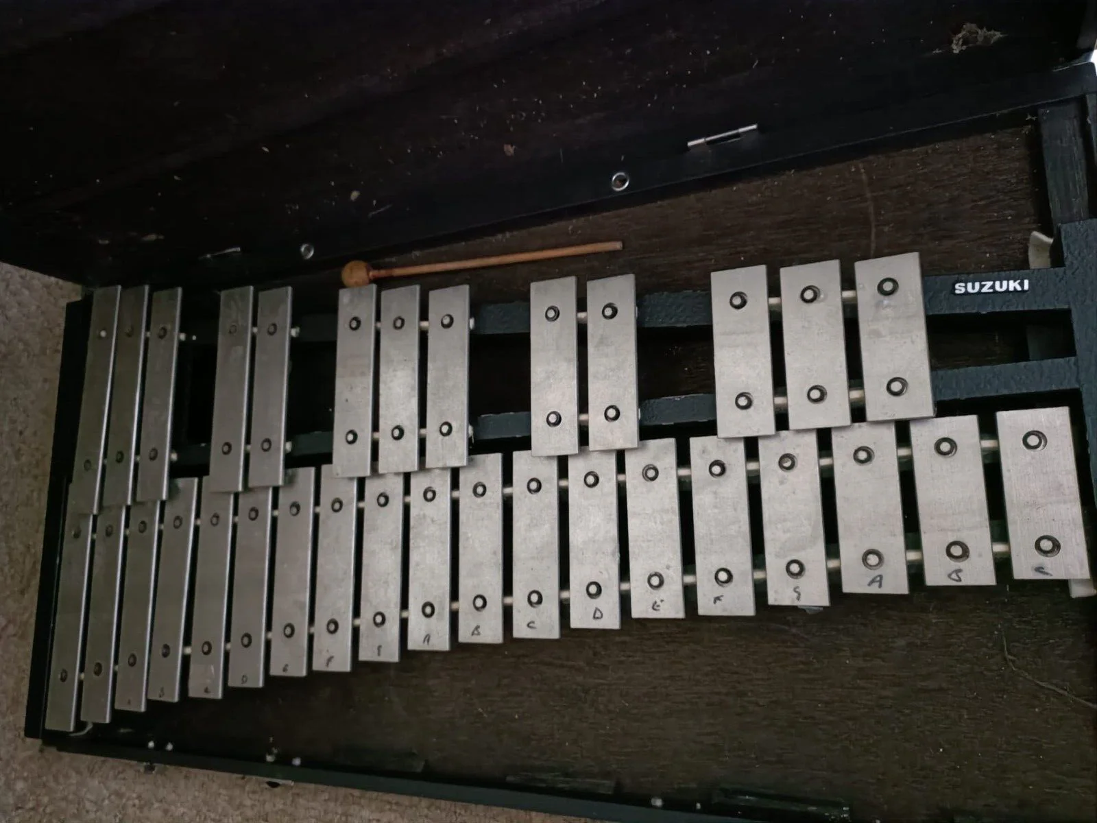 Suzuki SG3200 Glockenspiel - Black and Chrome - With Hard Case - Image 3