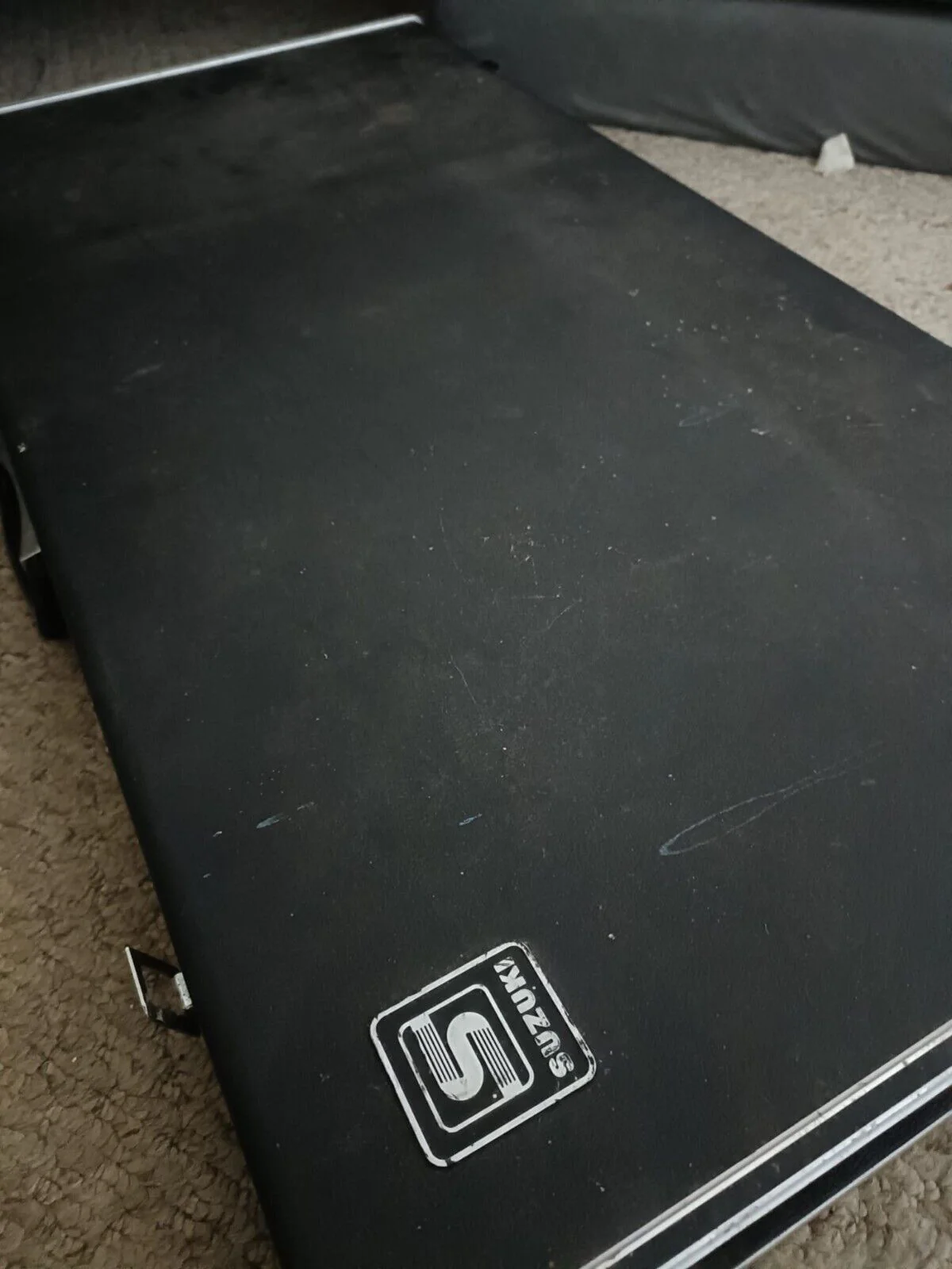 Suzuki SG3200 Glockenspiel - Black and Chrome - With Hard Case - Image 8