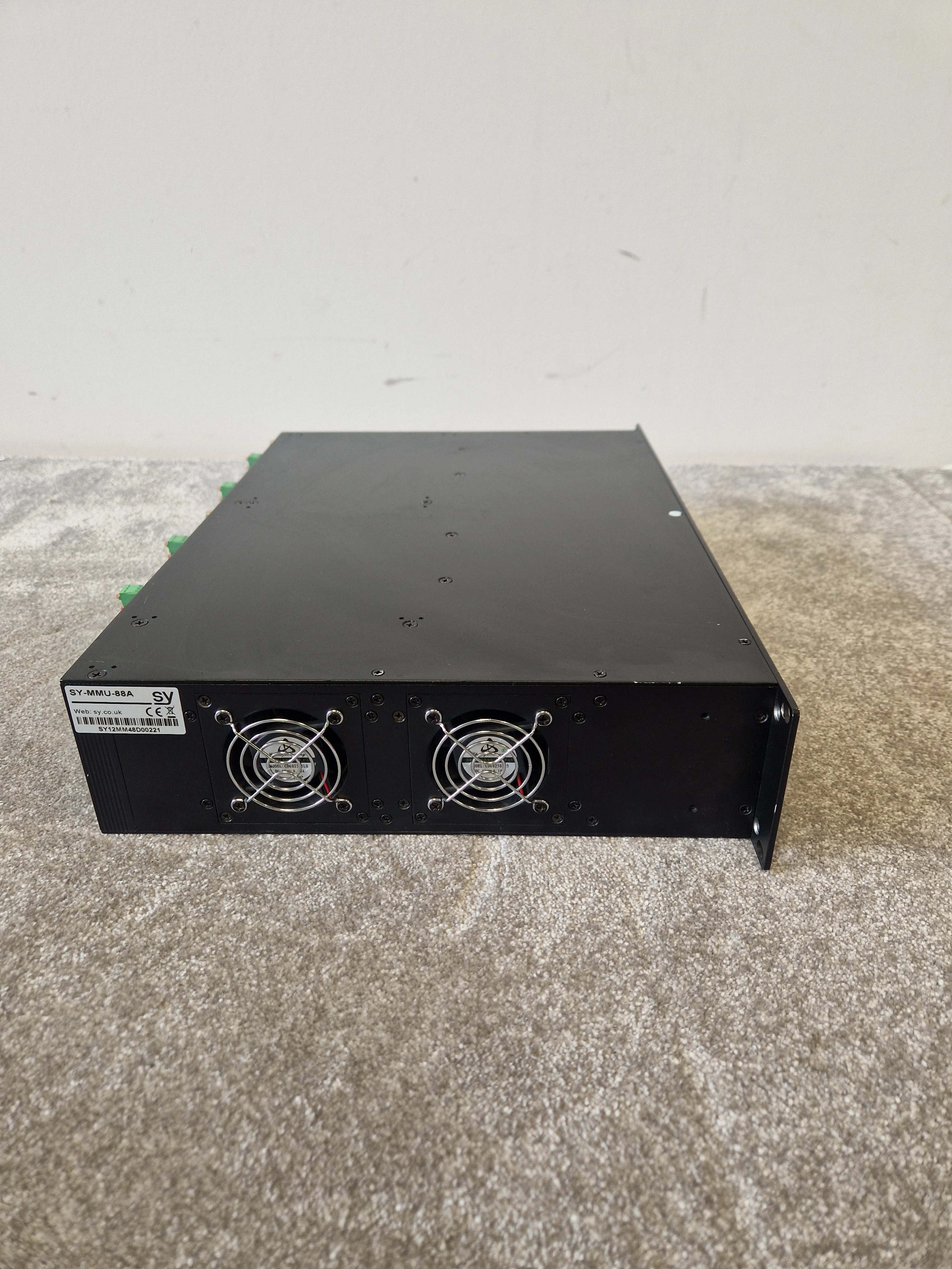 SY MM-88A Modular Matrix Switcher – 8x8 Multi-Format AV Routing - Good - Image 5