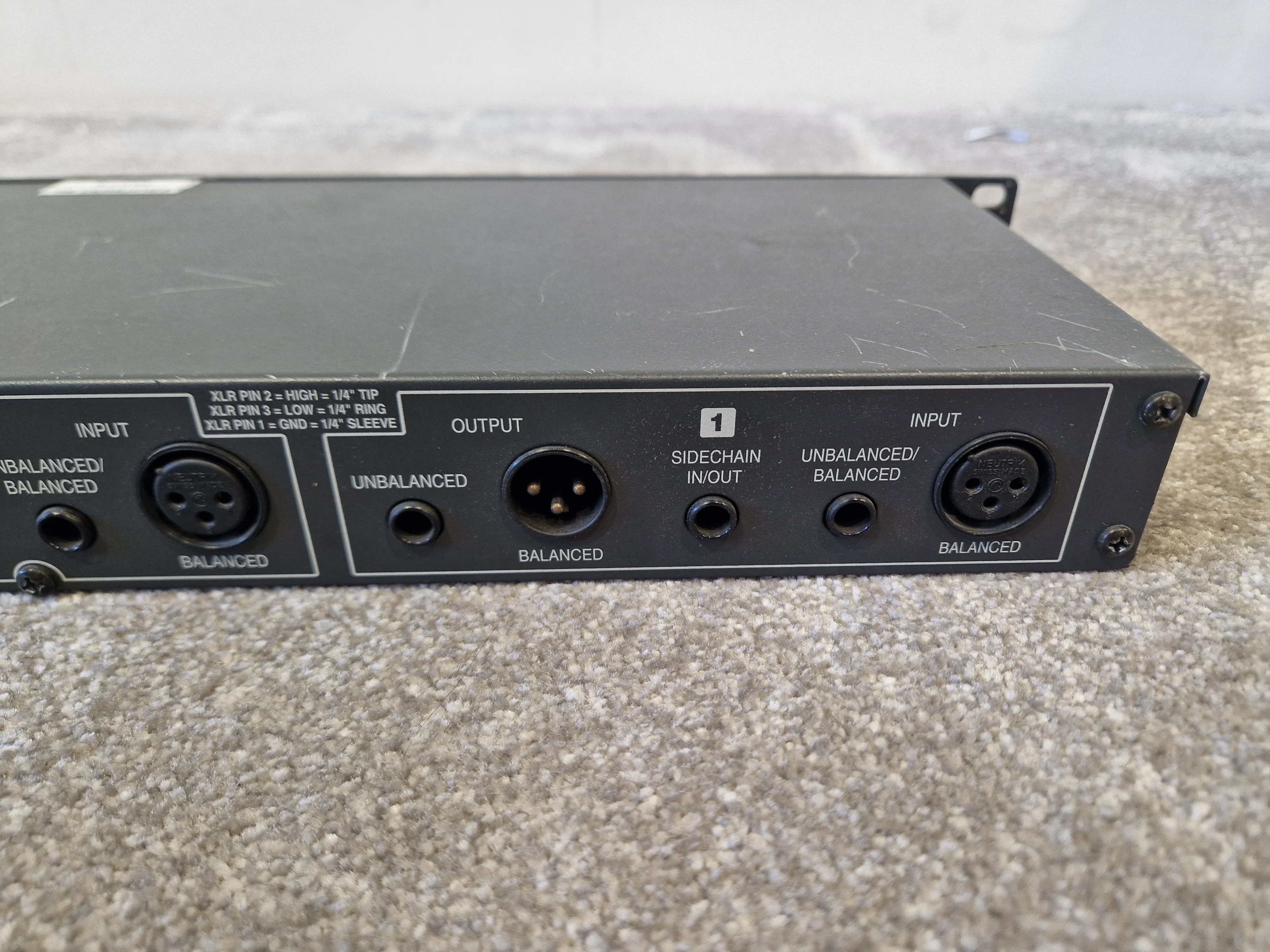 Symetrix 425 – Dual Compressor / Limiter / Expander – Fair - Spares or Repairs - Image 9