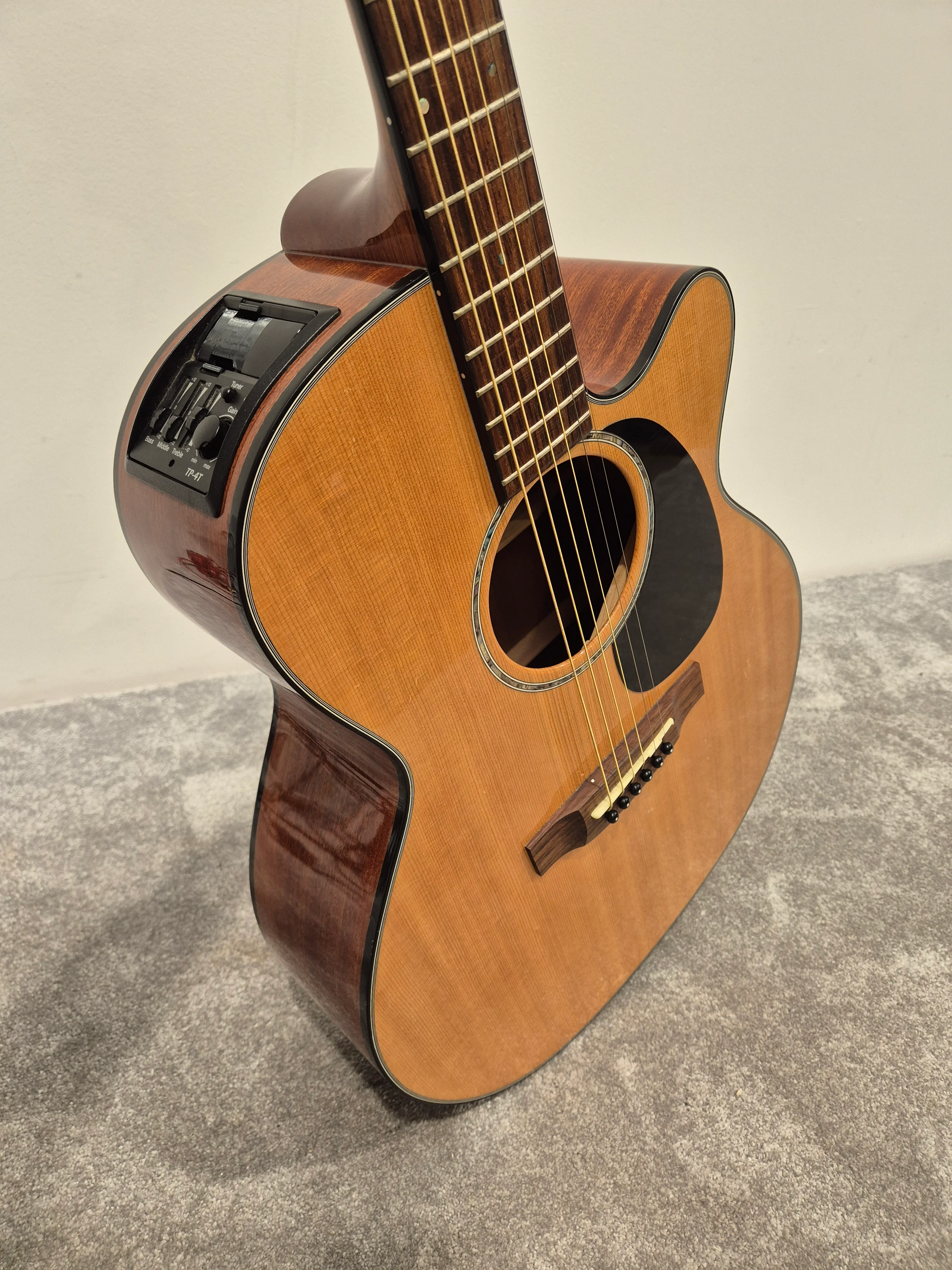 Takamine EG440SC - Acoustic-Electric Guitar - Good - Image 14