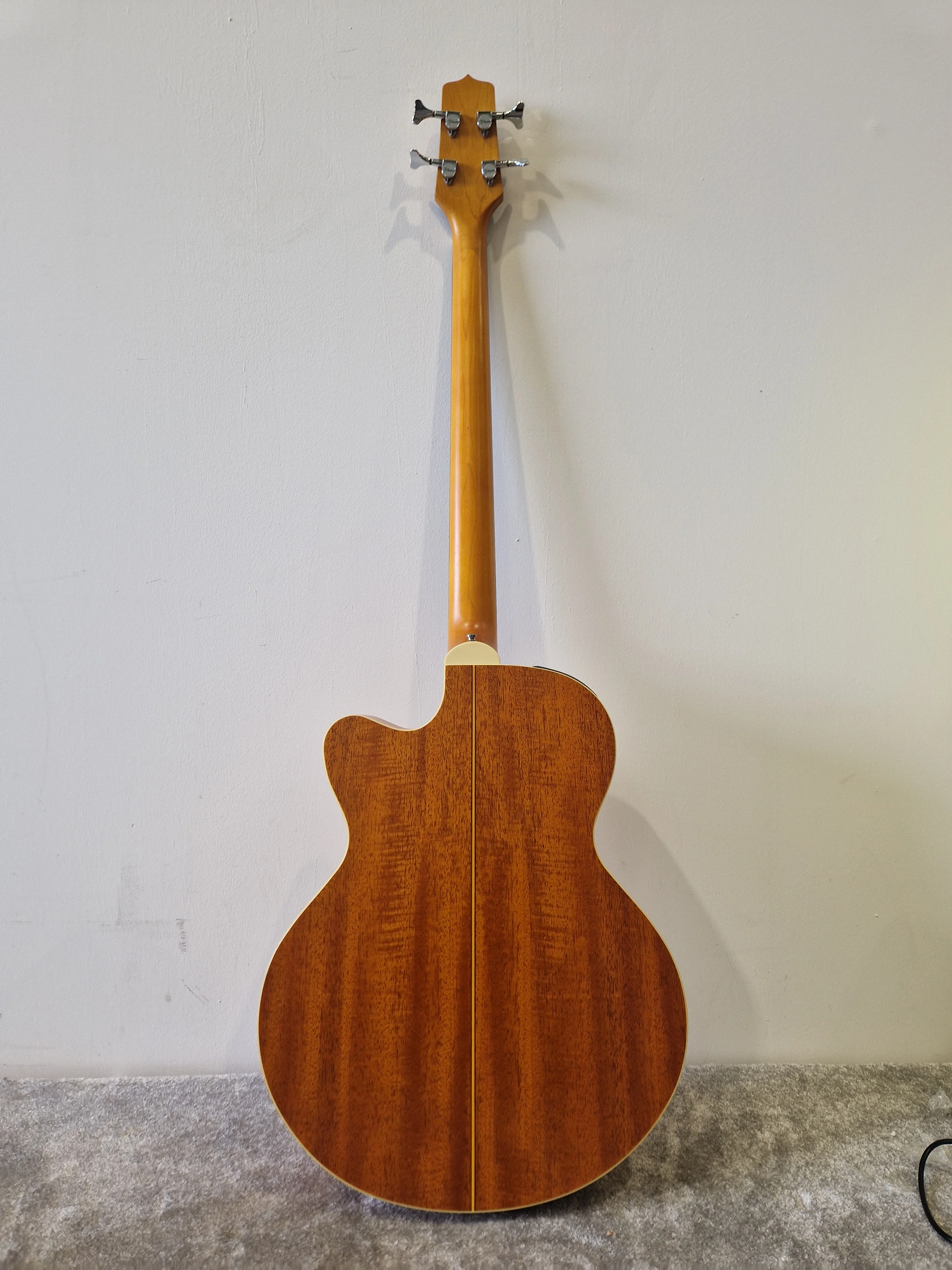 Takamine EG512C Acoustic Bass – Spruce Top & TK-40B Preamp – Excellent w/ Hard Case - Image 3