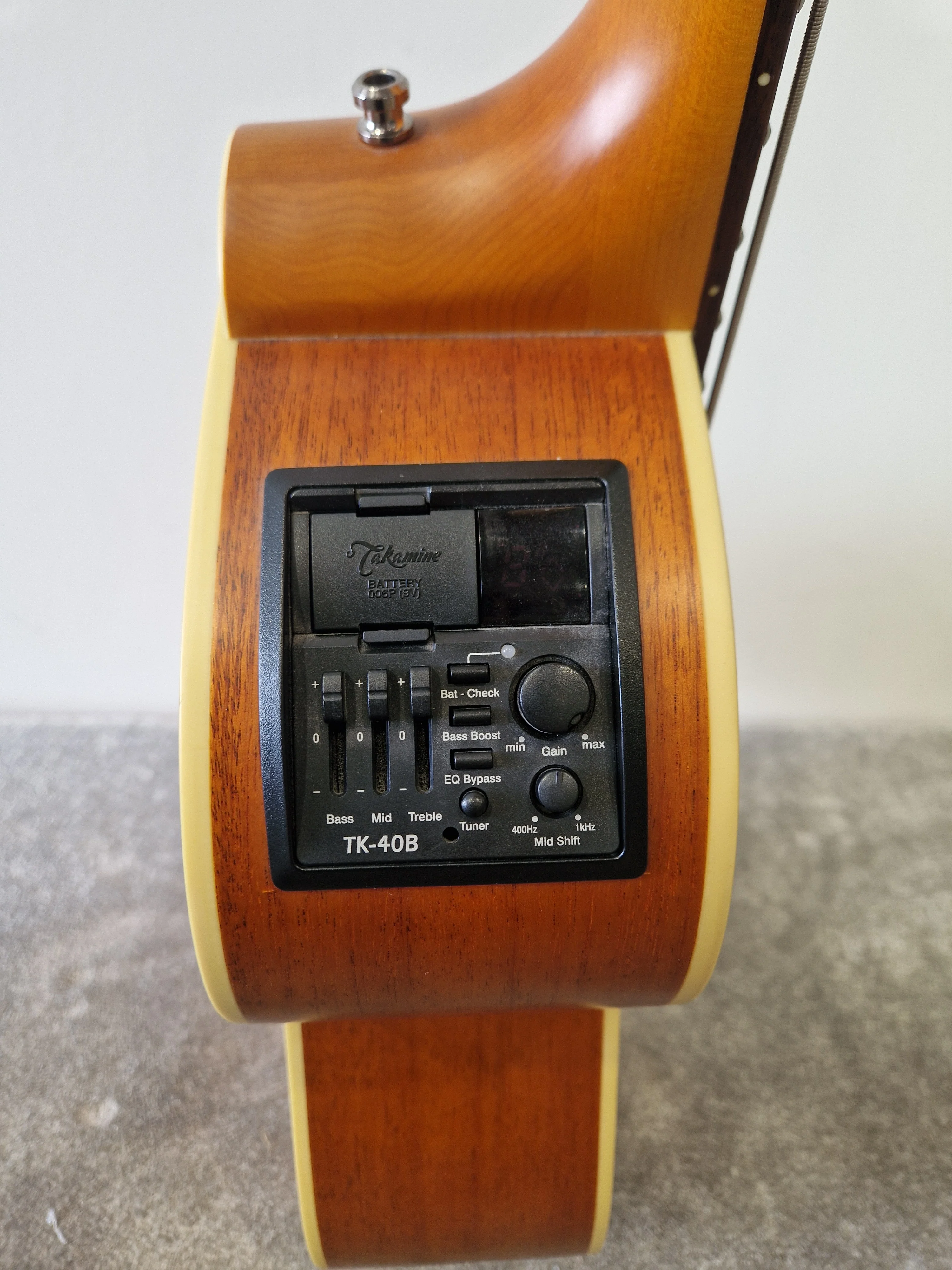 Takamine EG512C Acoustic Bass – Spruce Top & TK-40B Preamp – Excellent w/ Hard Case - Image 6