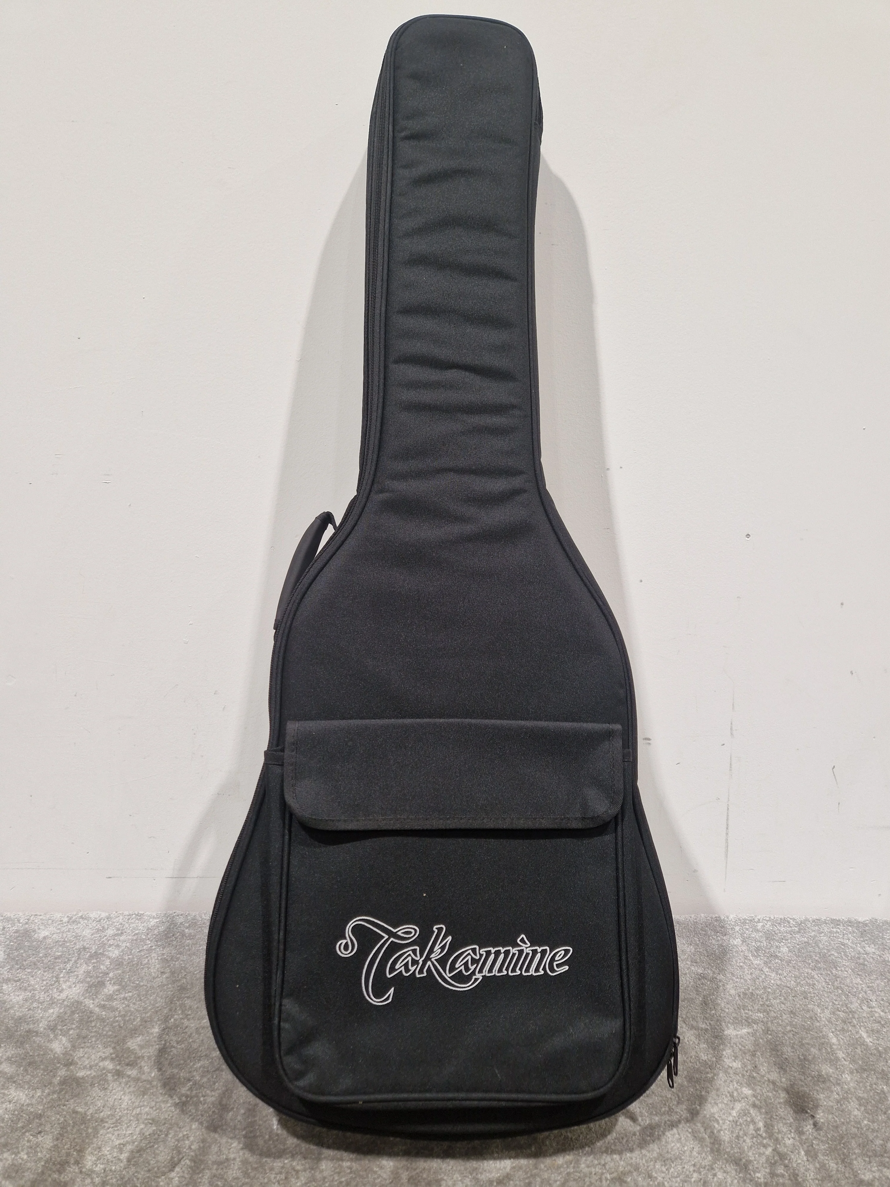 Takamine Gd34ce-Blk - Dreadnought Cutaway Acoustic-Electric - Excellent w/ Original Box & Soft Case - Image 11