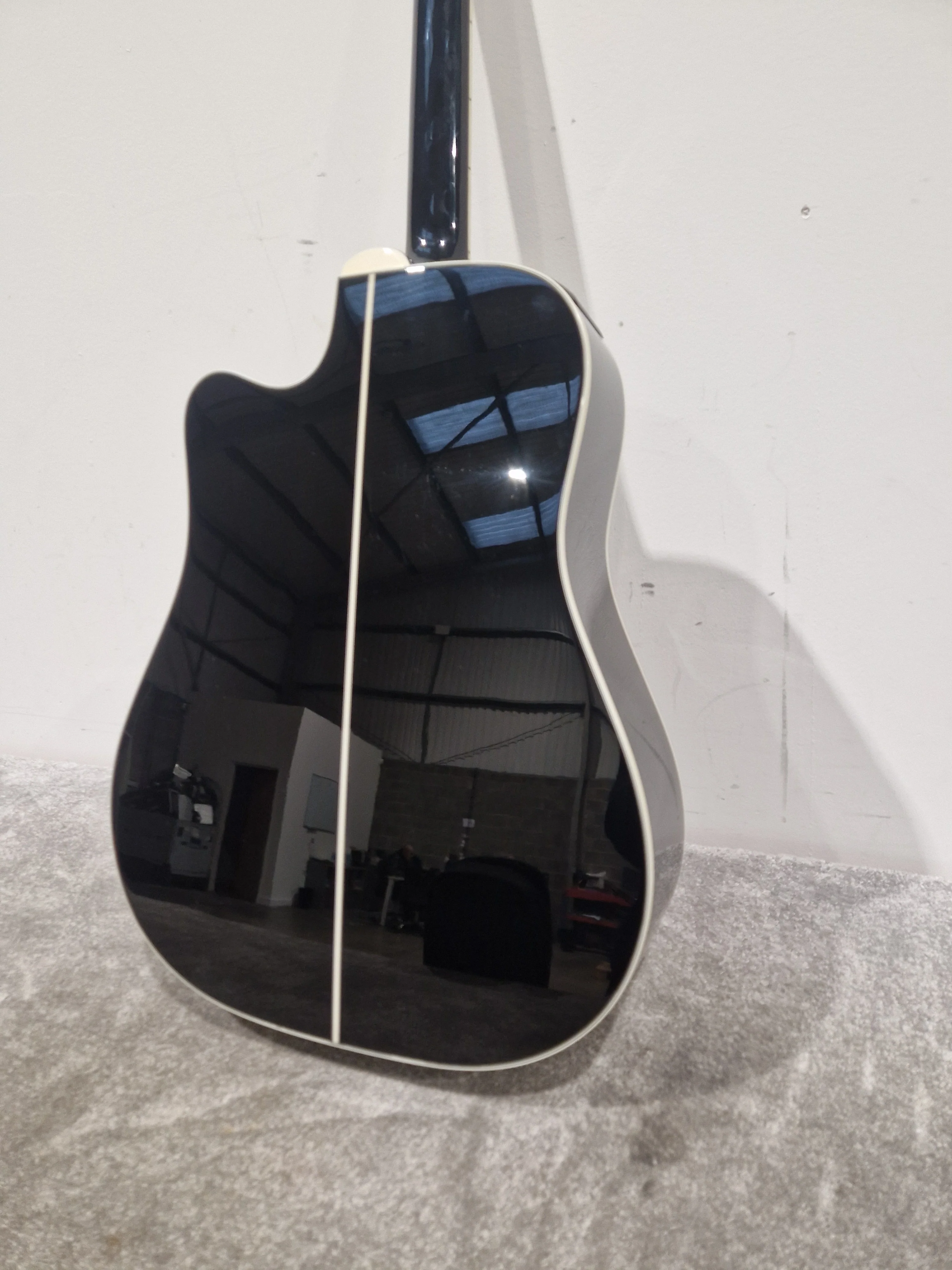 Takamine Gd34ce-Blk - Dreadnought Cutaway Acoustic-Electric - Excellent w/ Original Box & Soft Case - Image 9