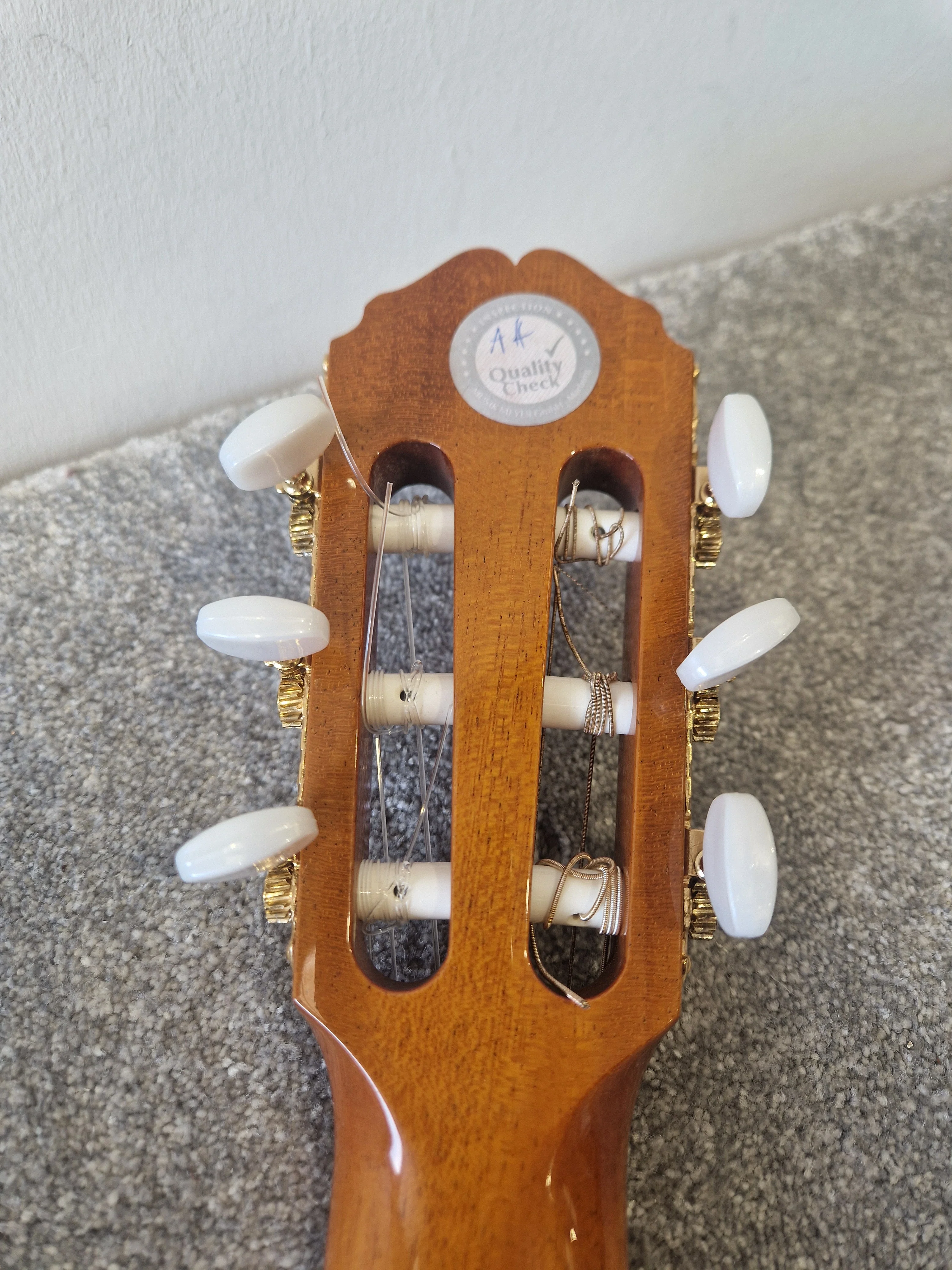 Takamine TC132SC Classical Electro-Acoustic Guitar - Excellent w/ Hard Case & Certification - Image 3