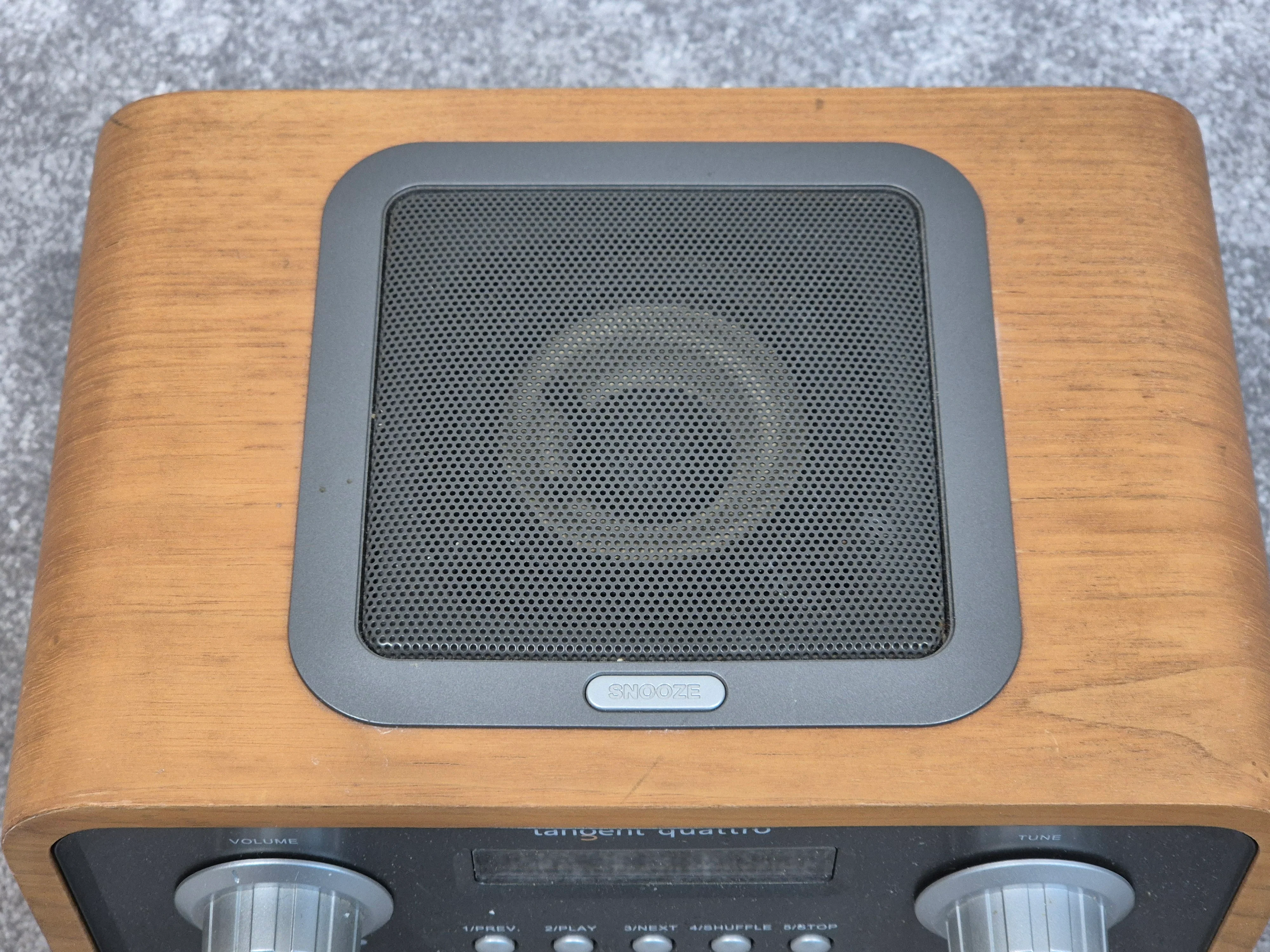 Tangent Quattro MK2 Internet Radio - Retro Design - Excellent w/ Power Supply - Image 2