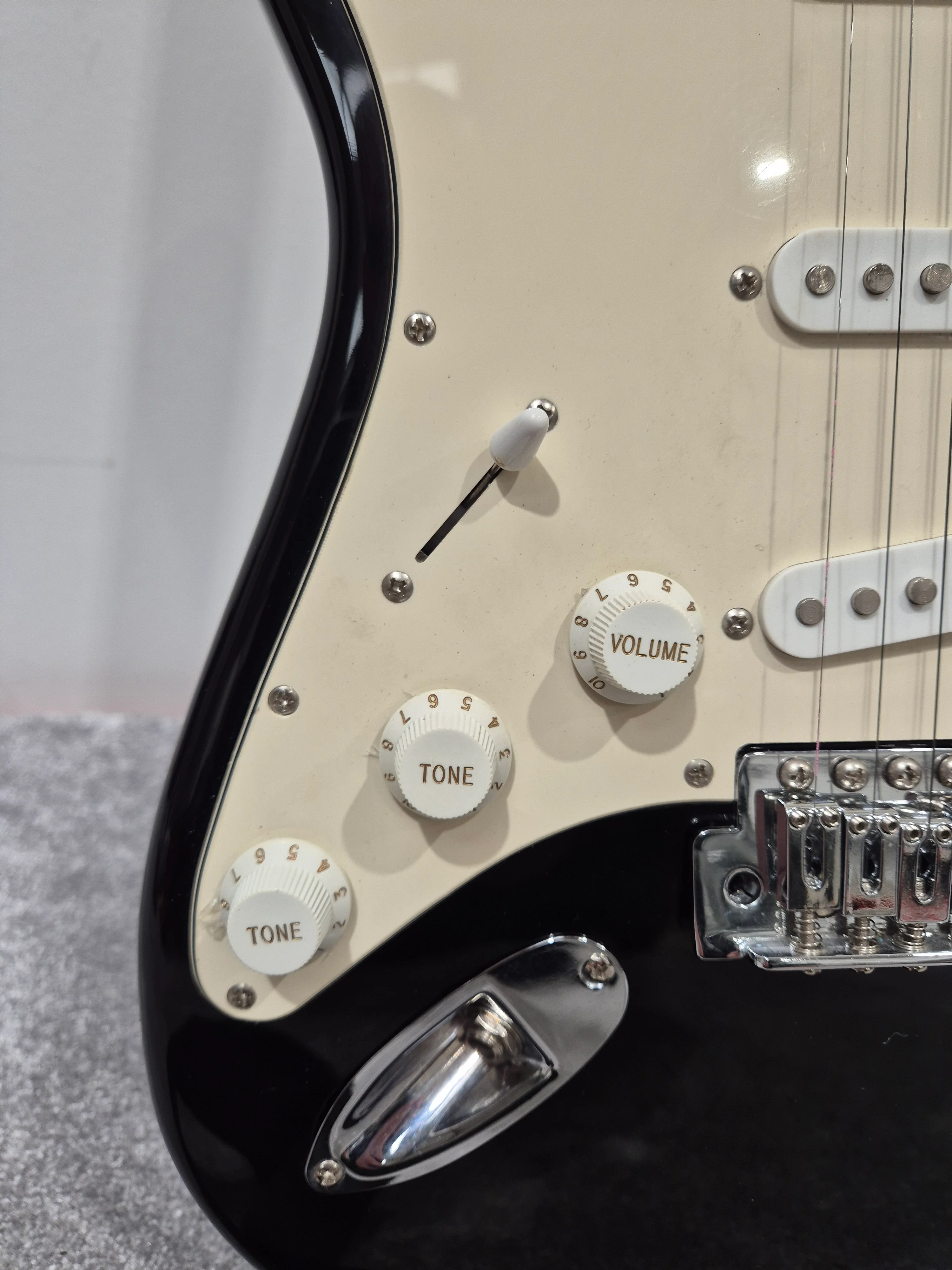 Tanglewood Nevada FST32K - Strat-Style Electric Guitar - Image 3