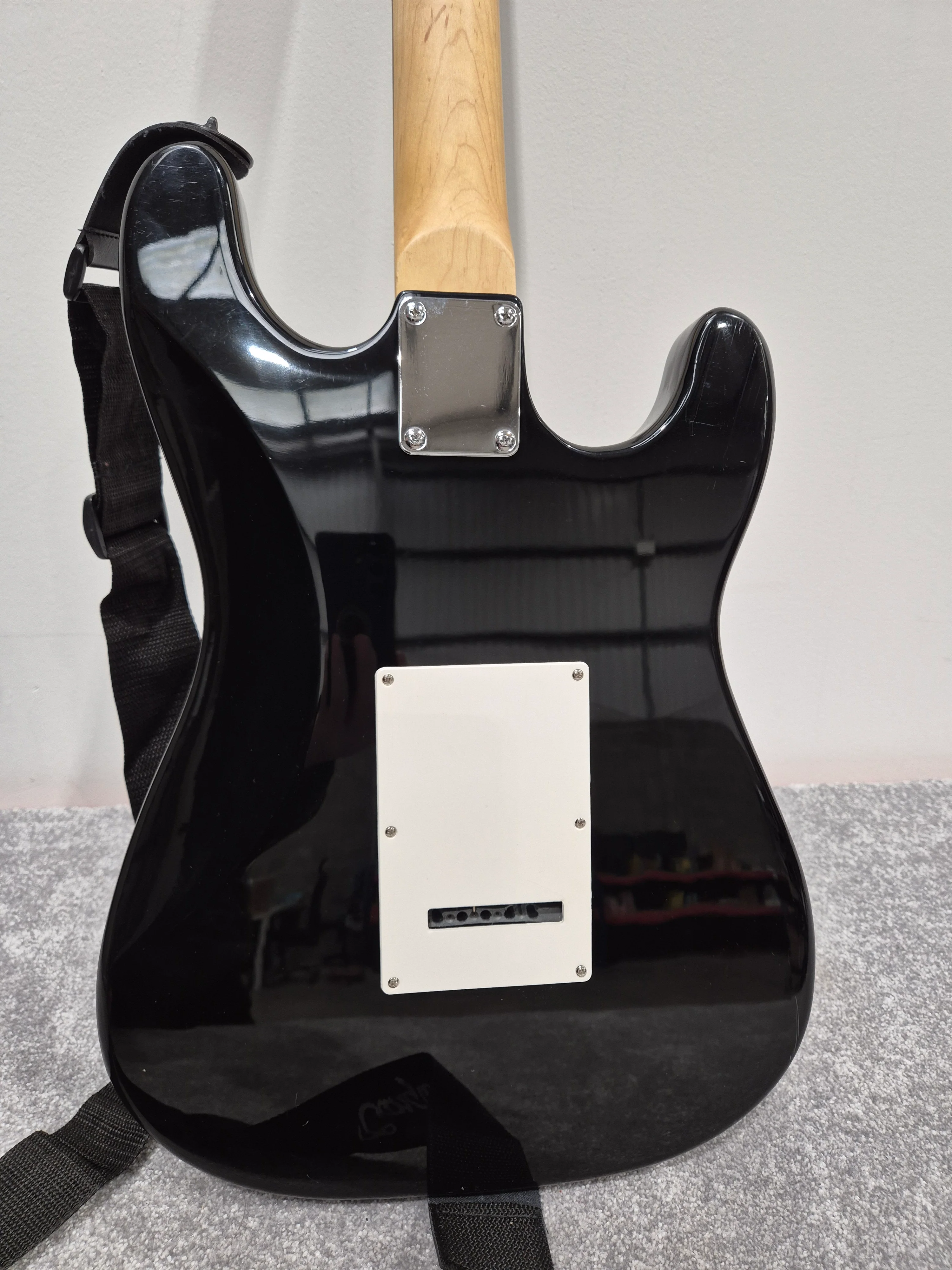 Tanglewood Nevada FST32K - Strat-Style Electric Guitar - Image 8