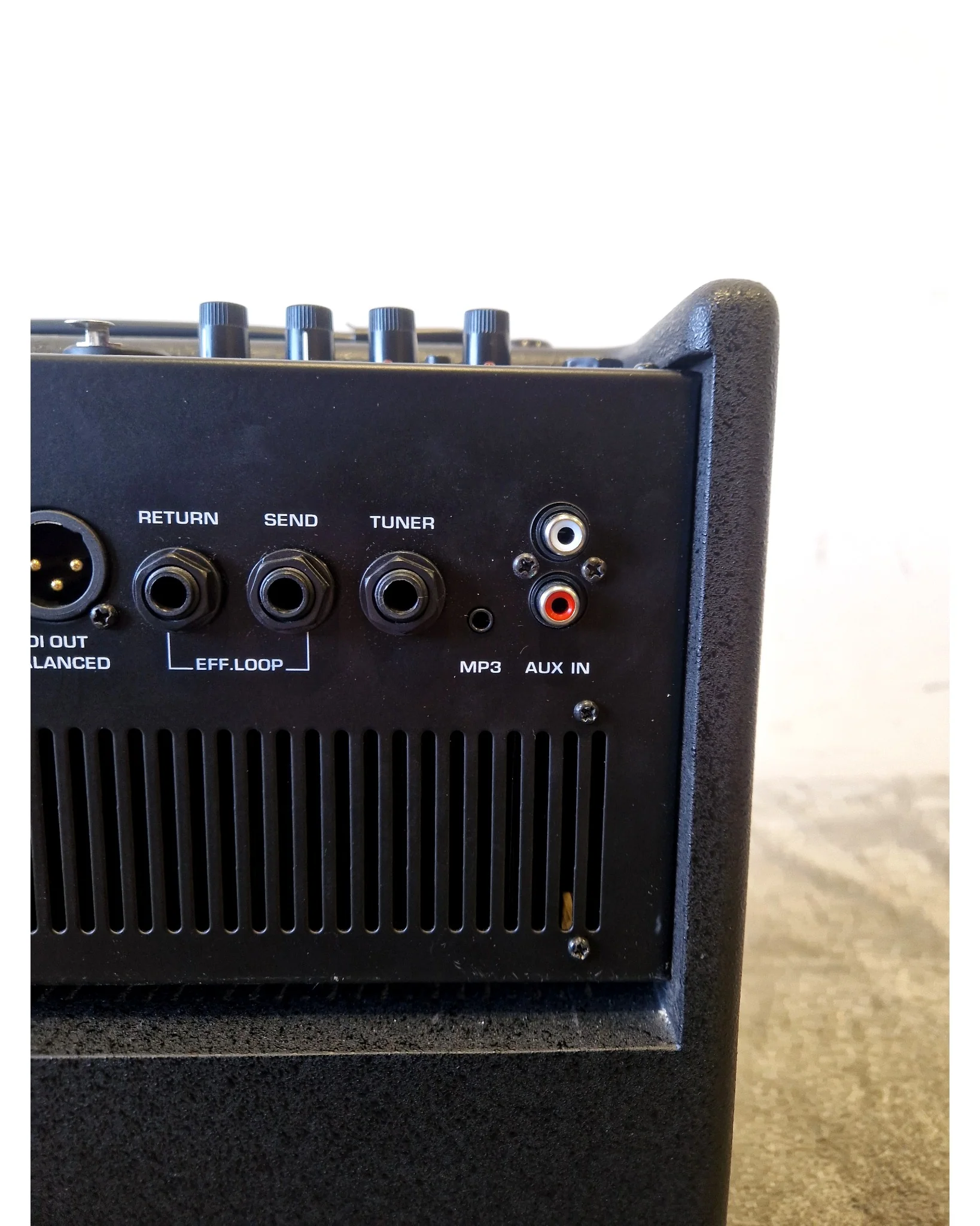 Tanglewood T6 Acoustic Guitar Combo Amp - Refurbished - Image 9